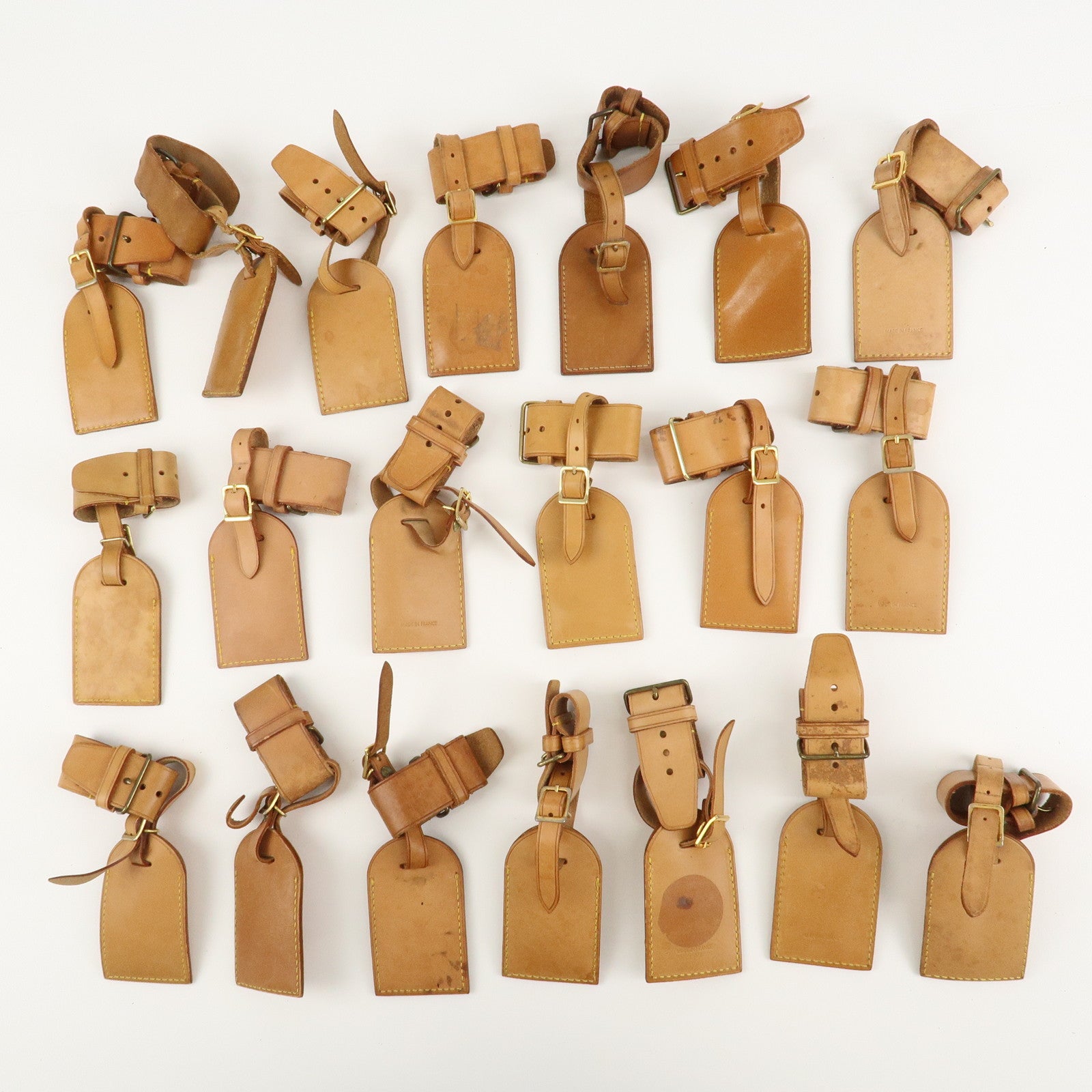 Louis Vuitton Set of 20 Name Tag & Poignet Leather Beige Used