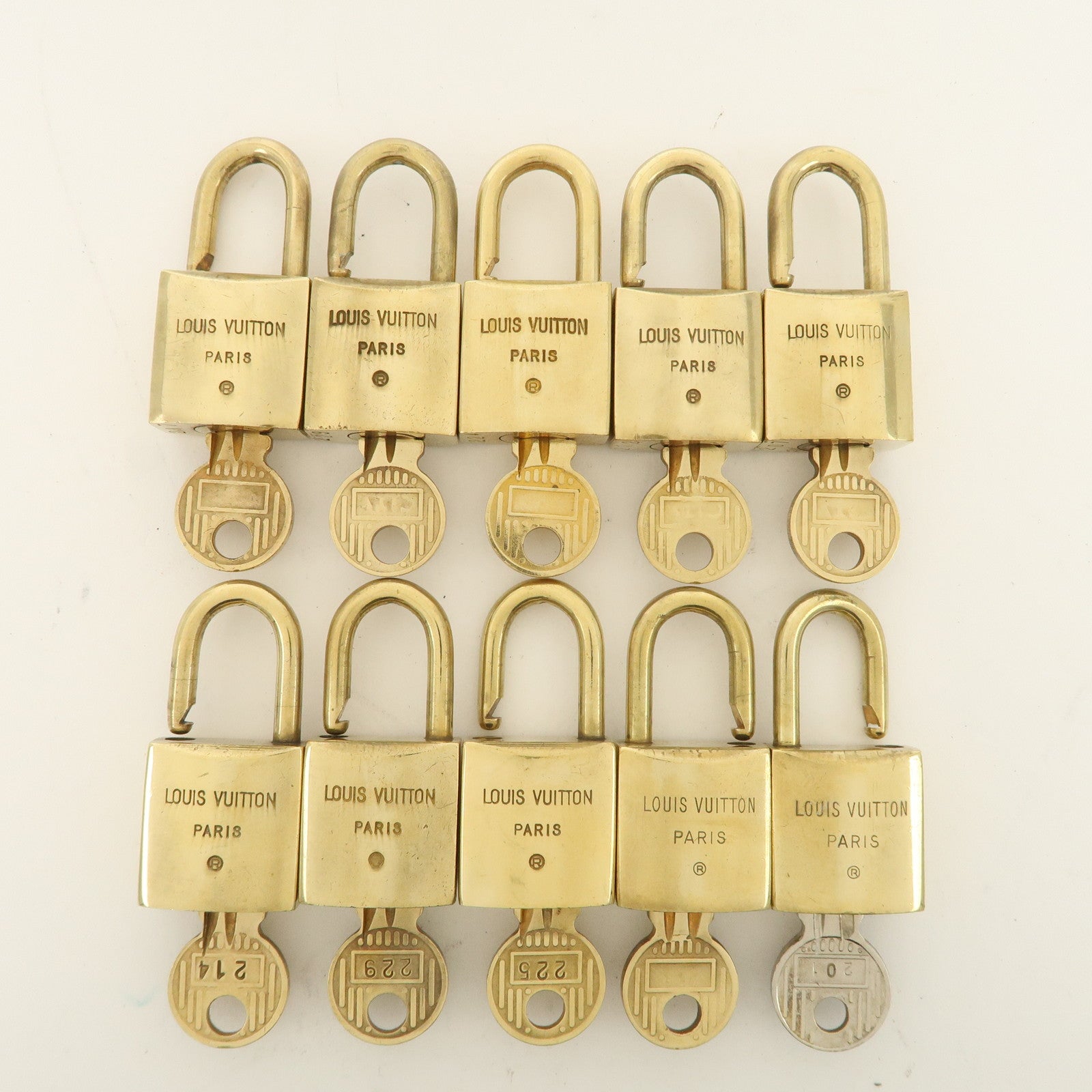 Louis Vuitton Set of 10 Lock & Key Cadena Key Lock Used