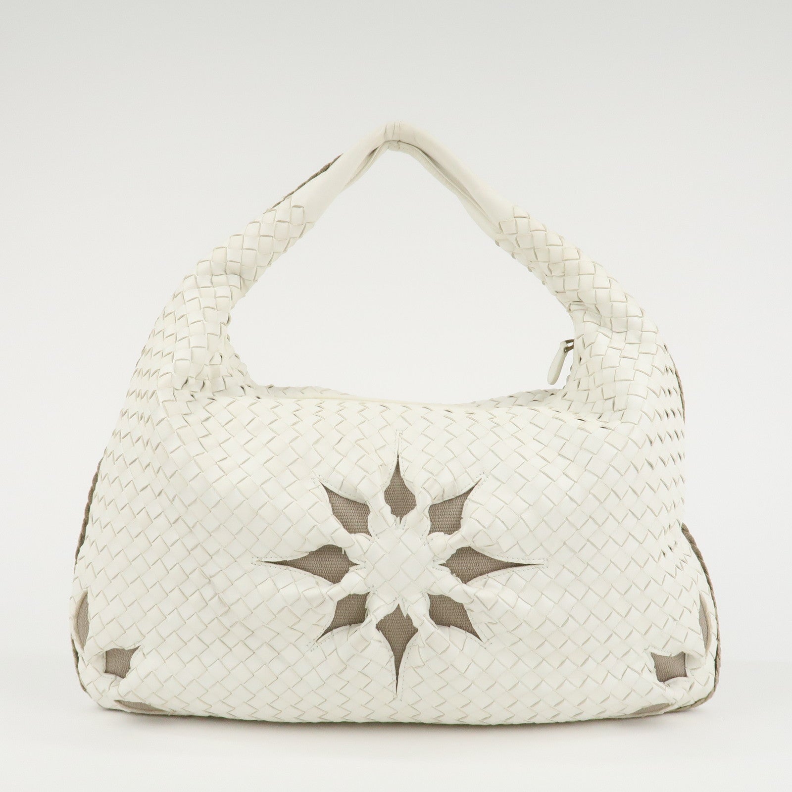 BOTTEGA VENETA Intrecciato Leather Shoulder Bag Ivory Beige 115654 Used