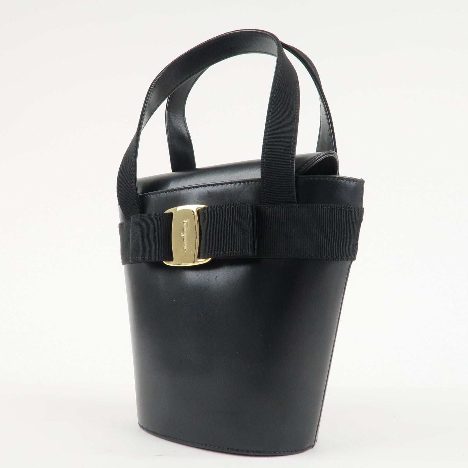 Ferragamo Vara Ribbon Leather Small Hand Bag Black Gold HDW Used