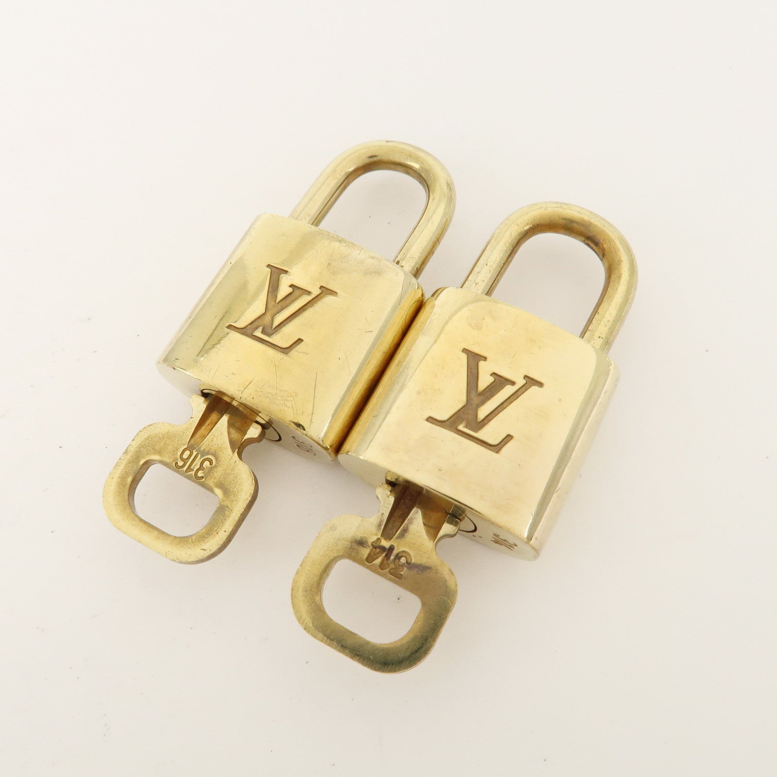 Louis Vuitton Set of 10 Lock & Key Cadena Key Lock Metal Gold Used