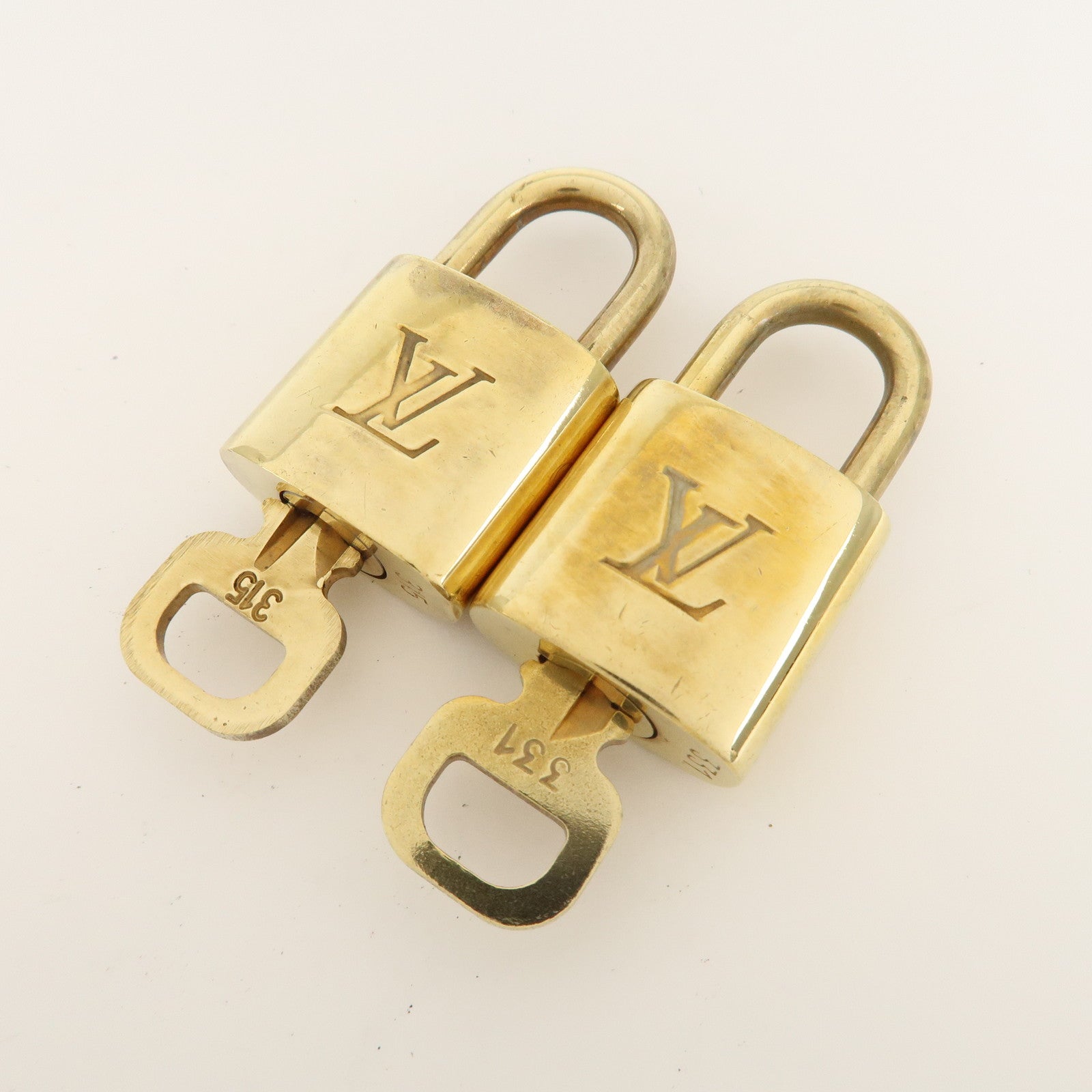 Louis Vuitton Set of 10 Lock & Key Cadena Key Lock Metal Gold Used
