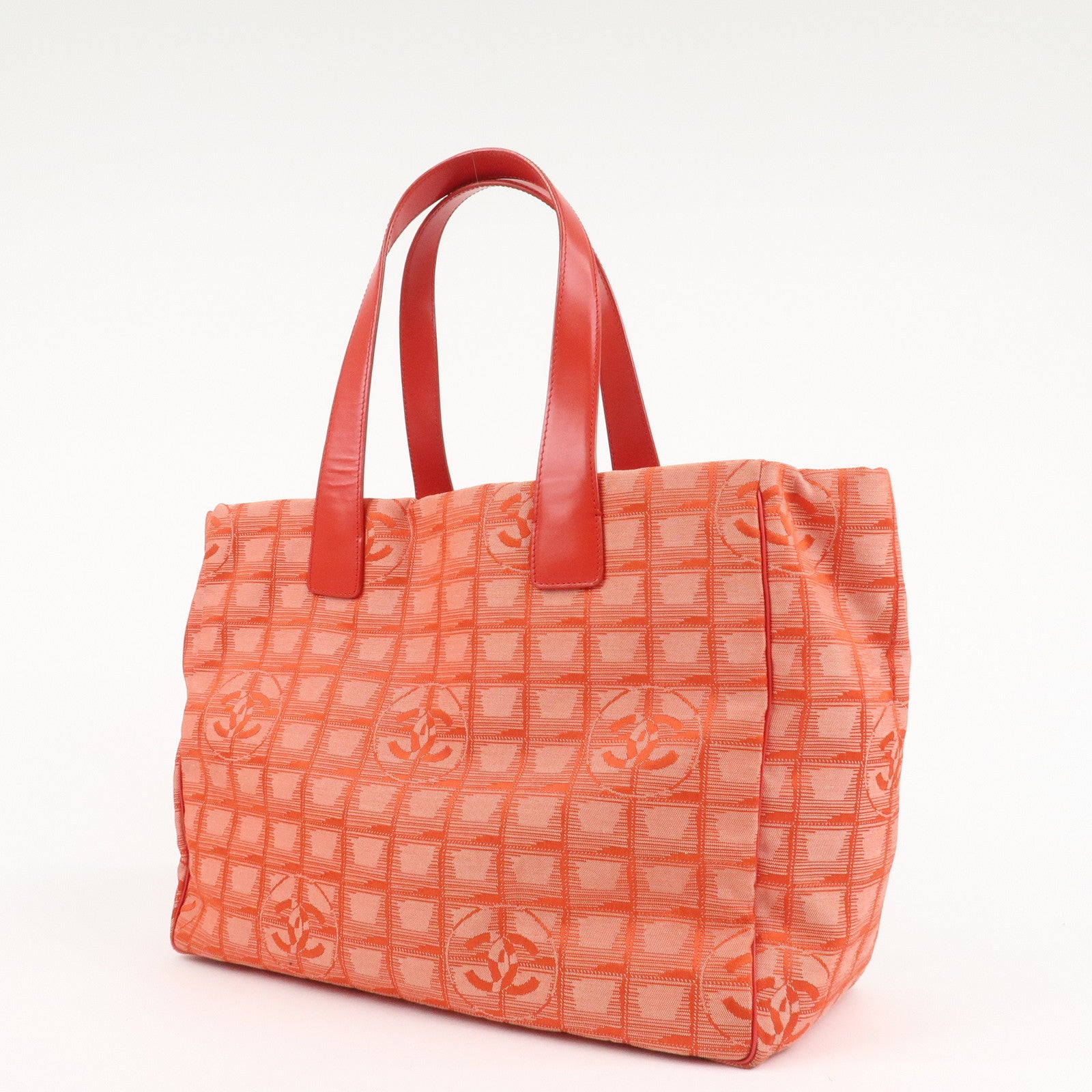 CHANEL New Travel Line Nylon Jacquard Leather Tote Bag Red A15991 Used