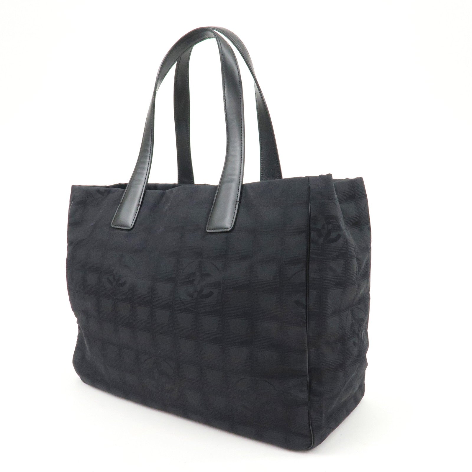 CHANEL New Travel Line Nylon Jacquard Leather Tote Bag A15991 Used