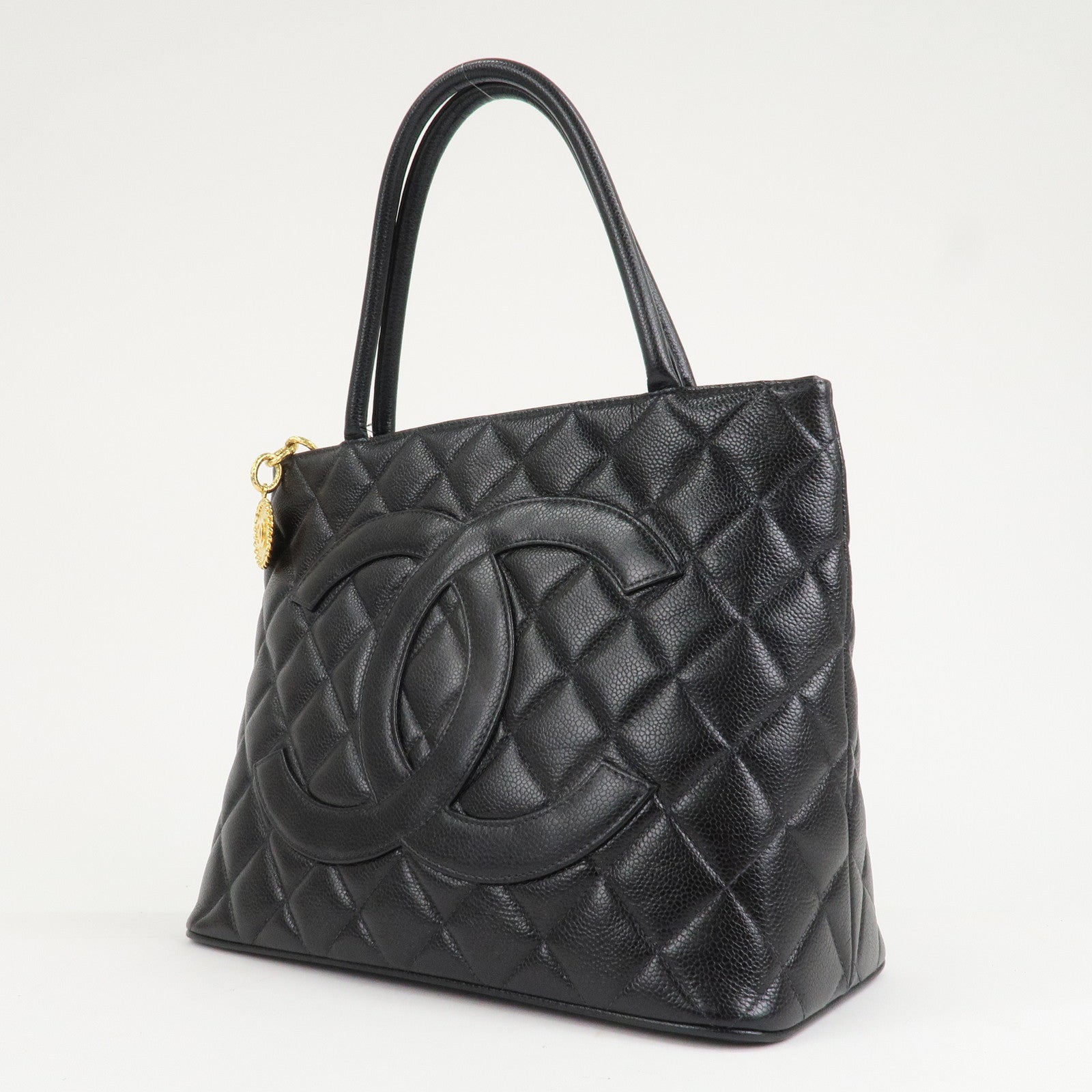 CHANEL Matelasse Caviar Skin Medalion Tote Bag Hand Bag A01804 Used