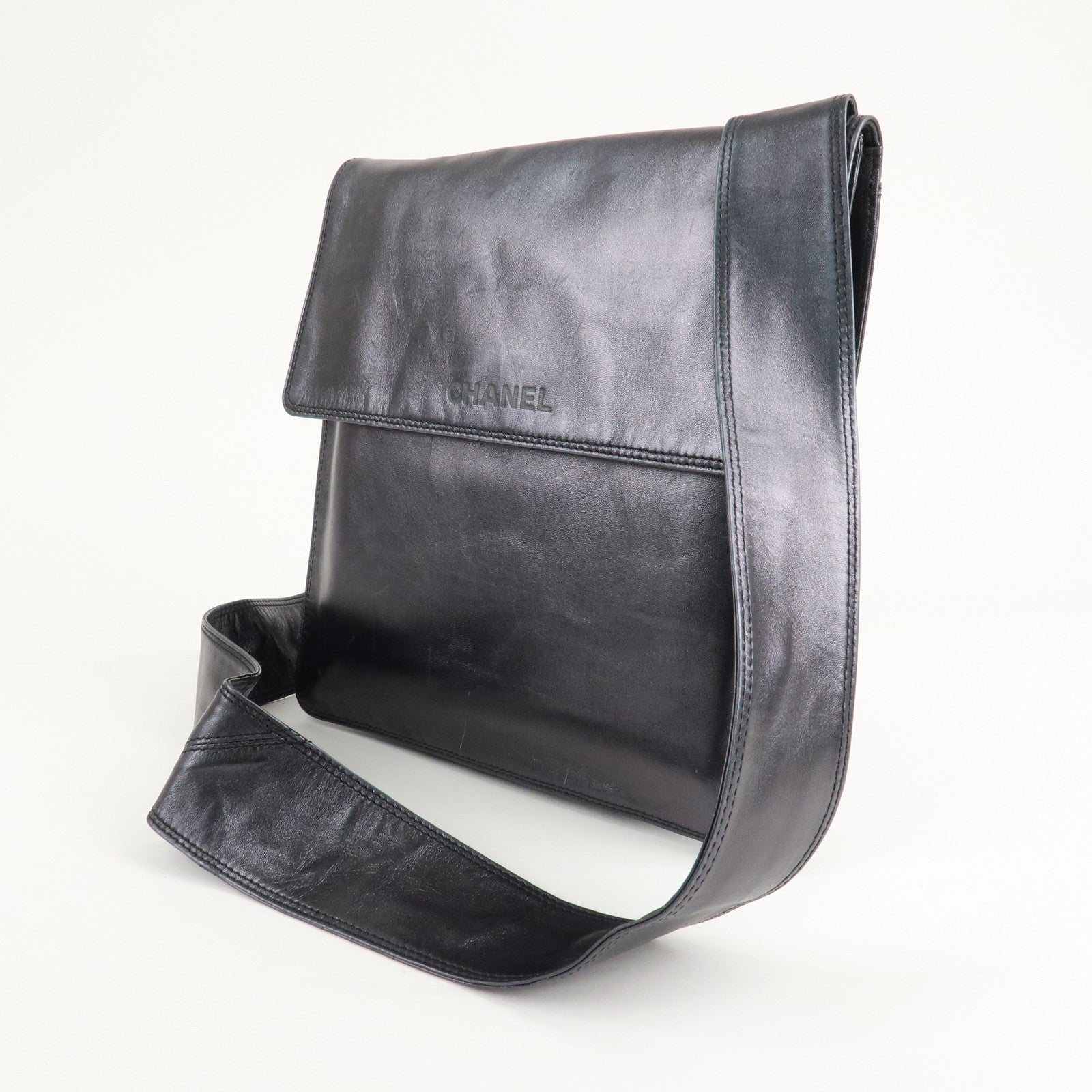 CHANEL Leather Logo Shoulder Bag Hand Bag Black Used