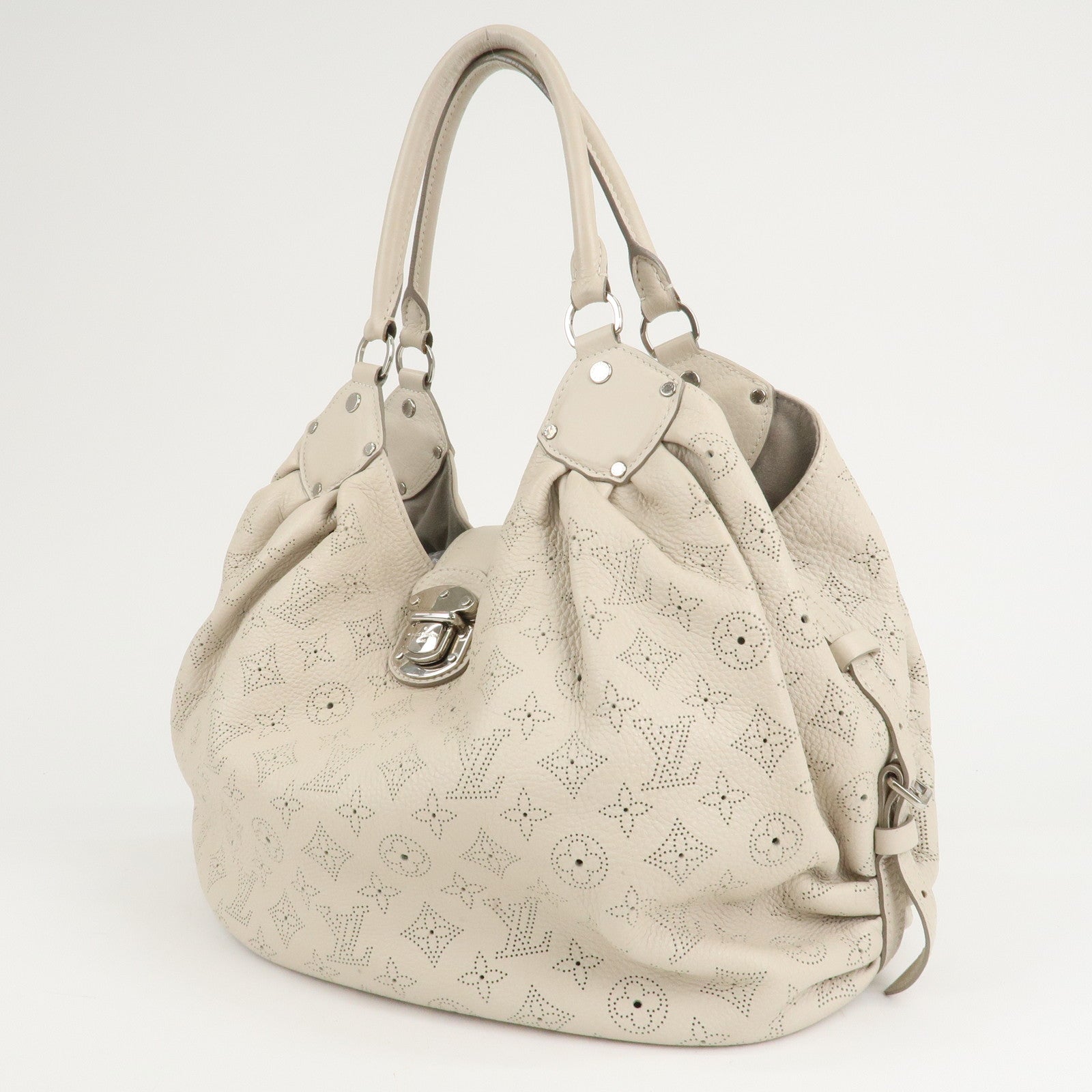 Louis Vuitton Monogram Mahina XL Shoulder Bag Blanc M93059 Used