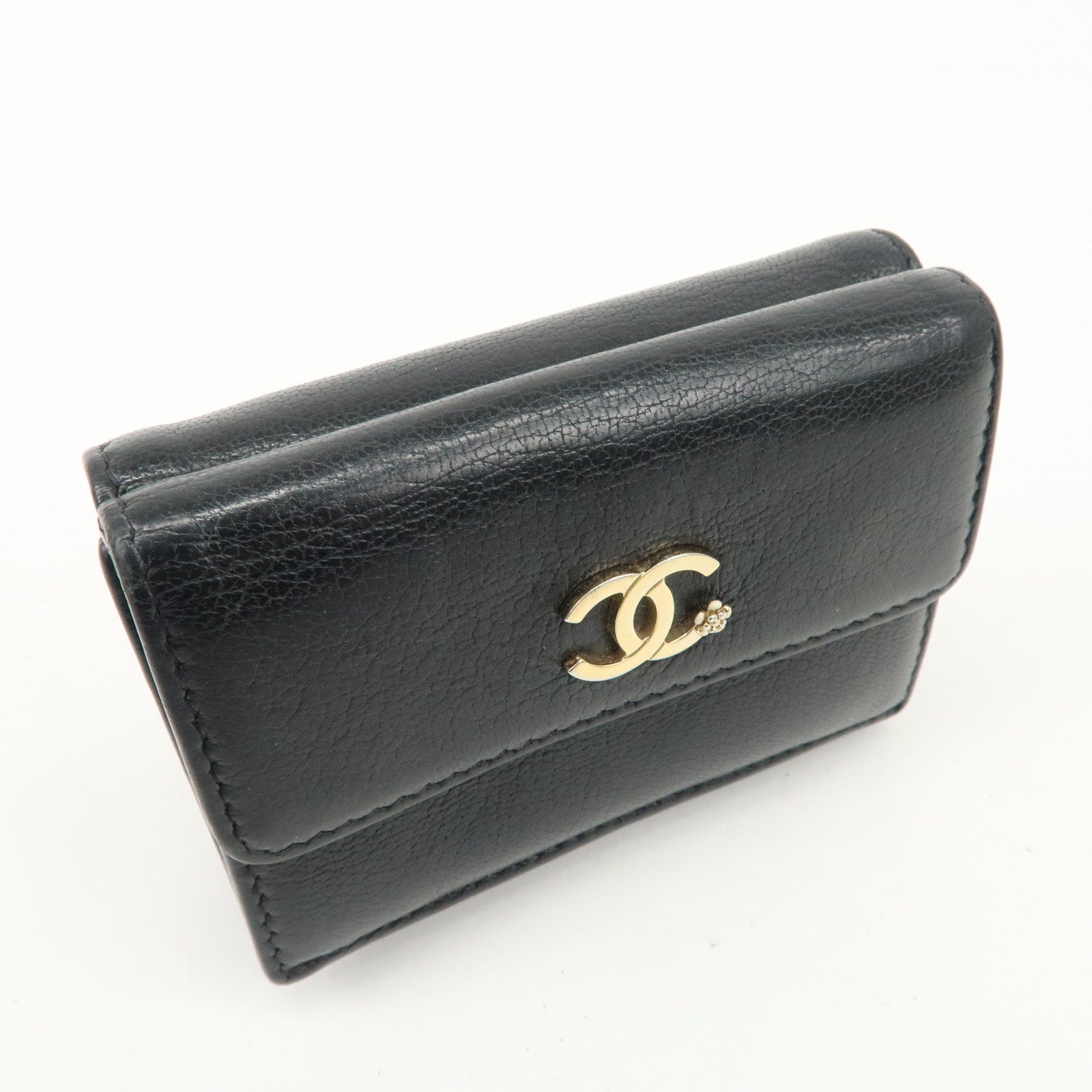 CHANEL Lucky Flower Leather Compact Wallet Black A81651 Used