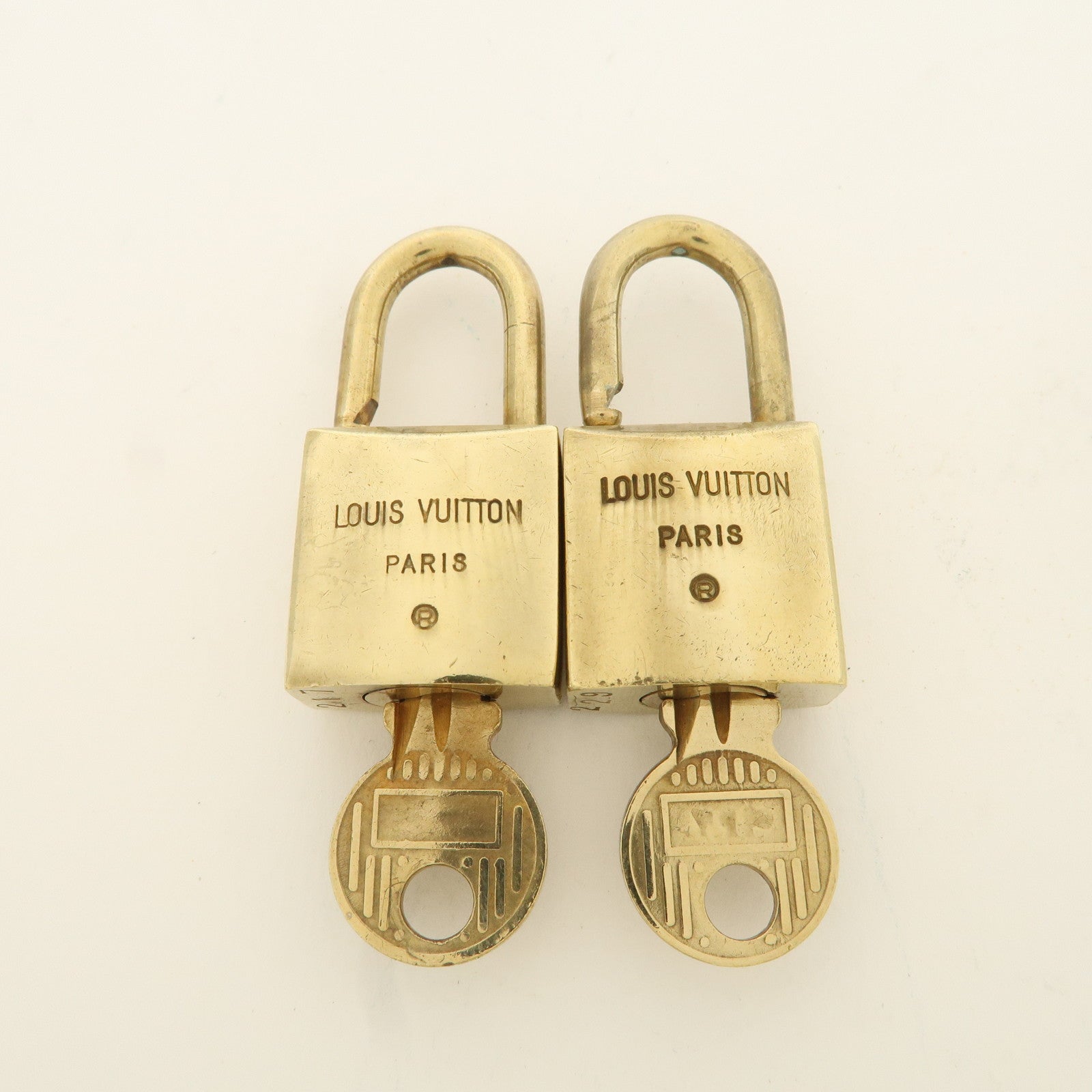 Louis Vuitton Set of 10 Lock & Key Cadena Key Lock Used