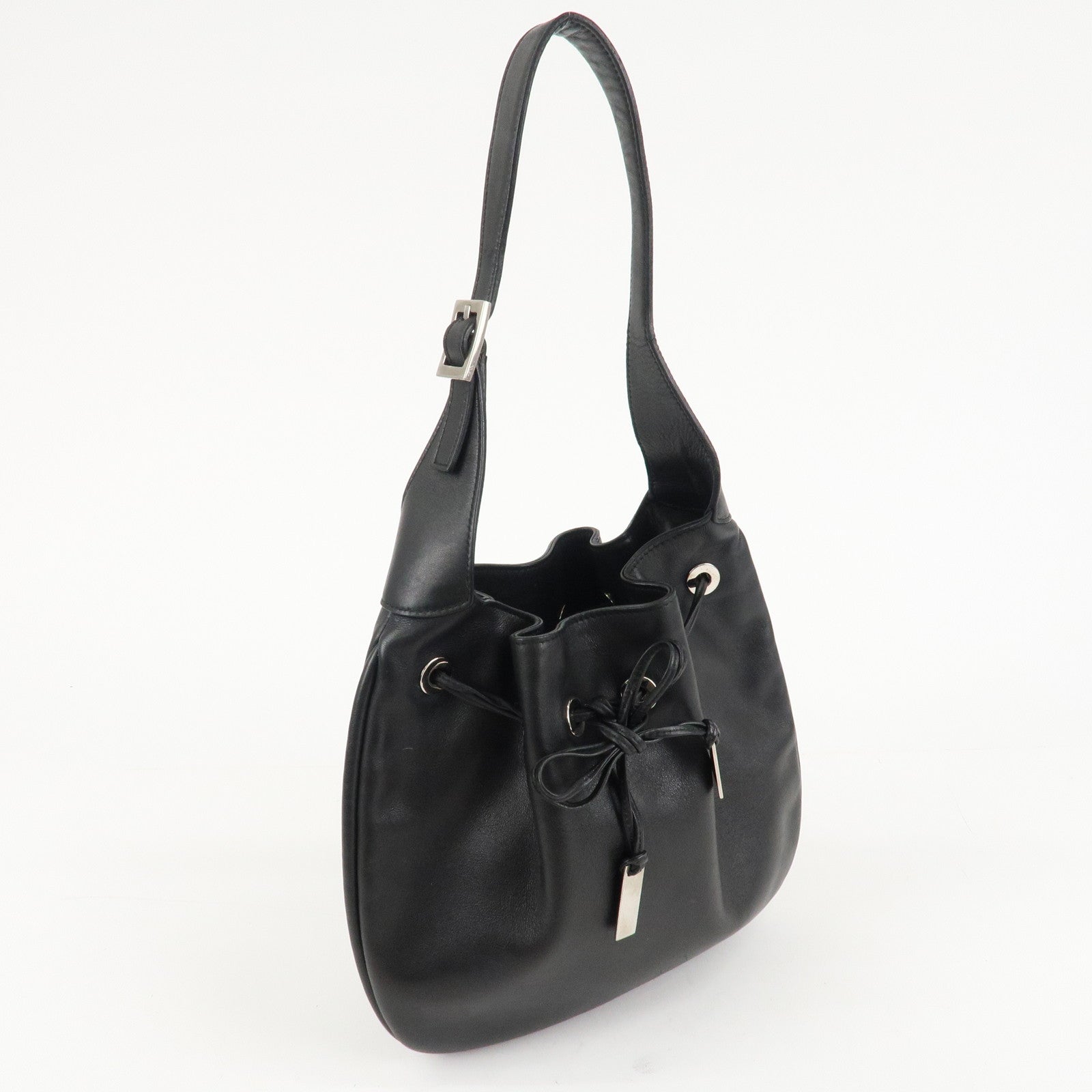 GUCCI Leather Shoulder Bag Drawstring Bag Black Silver 001.4034 Used