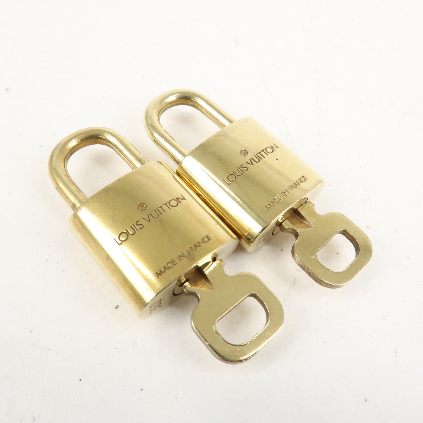 Louis Vuitton Set of 10 Lock & Key Cadena Key Lock Metal Gold Used
