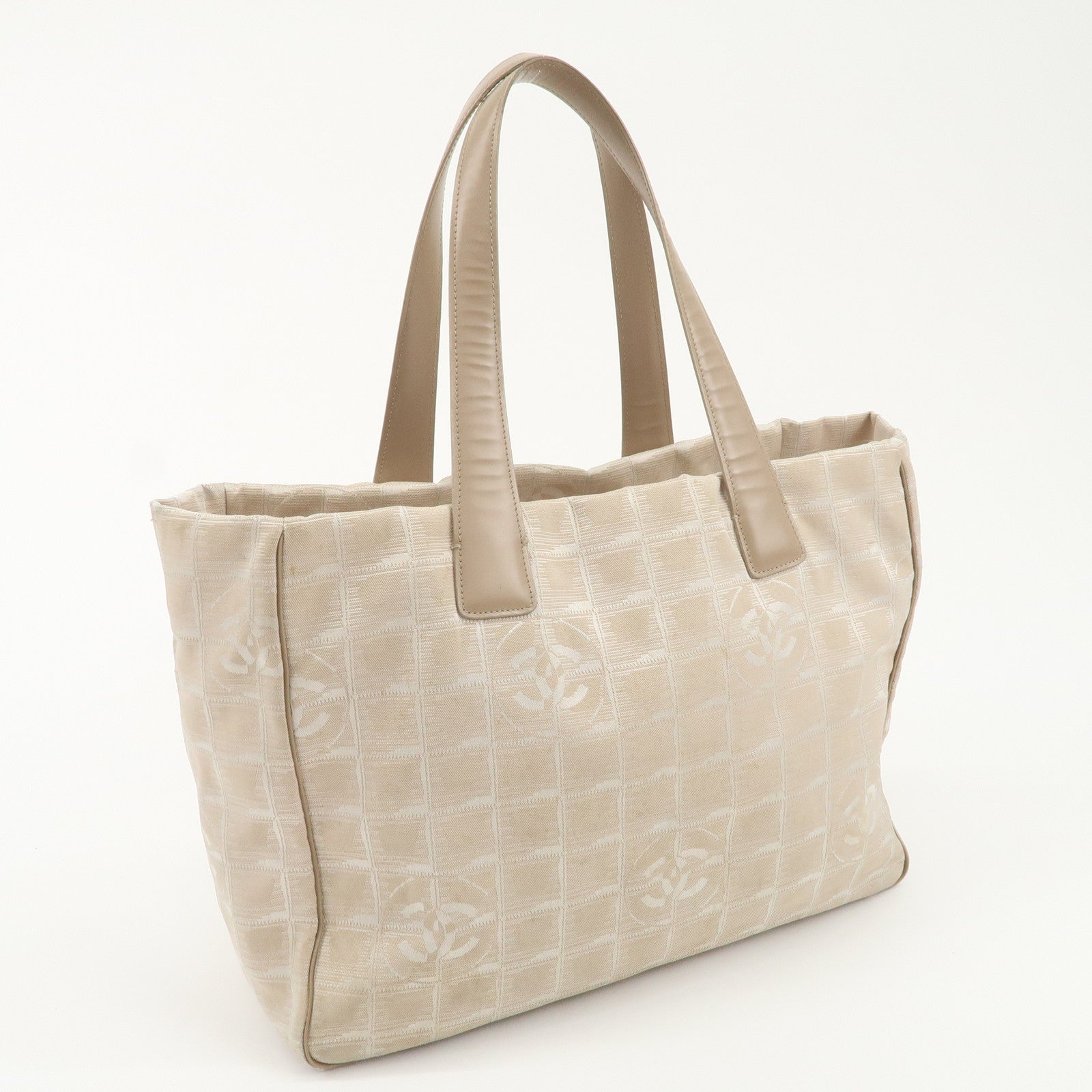 CHANEL New Travel Line Nylon Jacquard Leather Tote Bag Beige A15991 Used