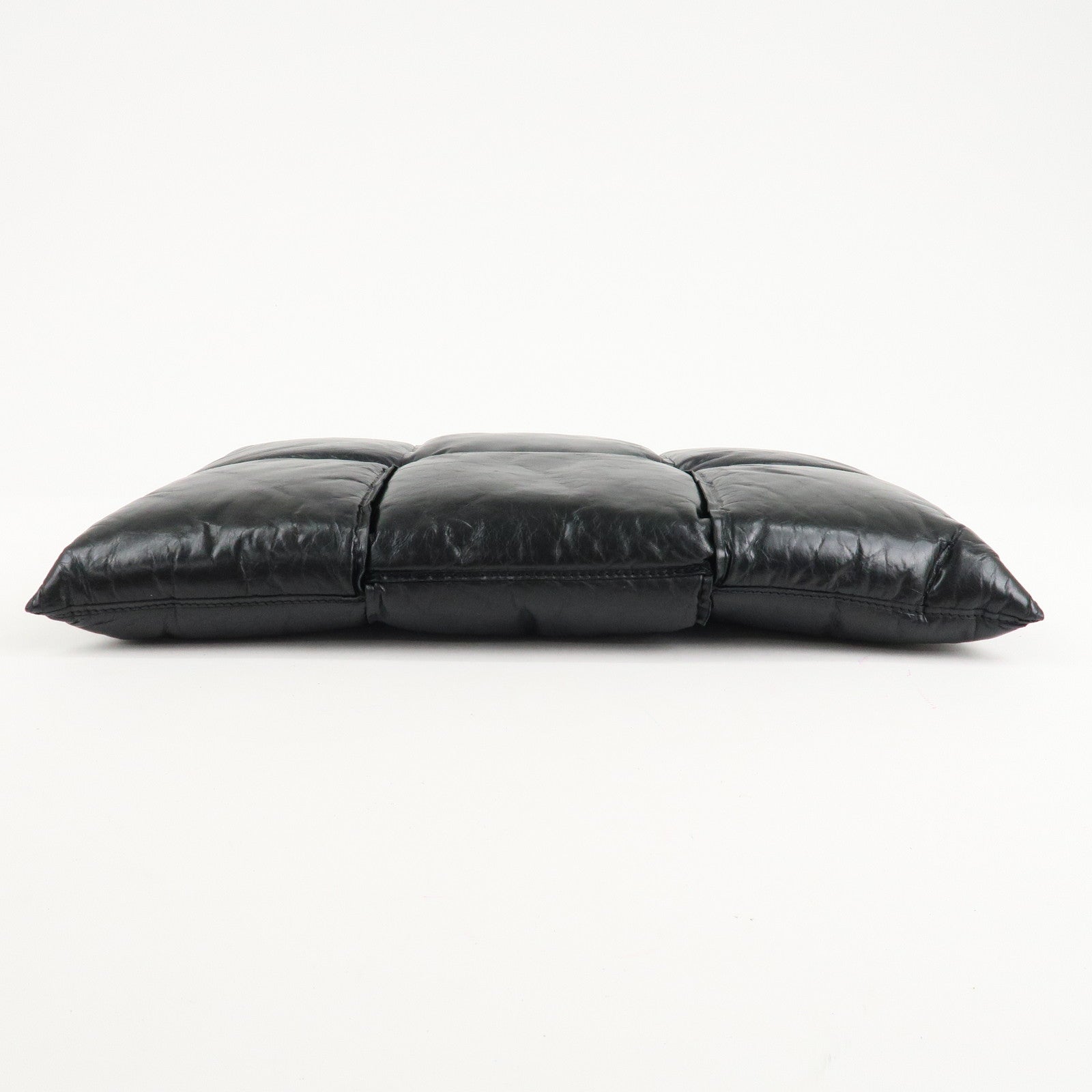 BOTTEGA VENETA Maxi Intrecciato Leather Clutch Bag Black Used