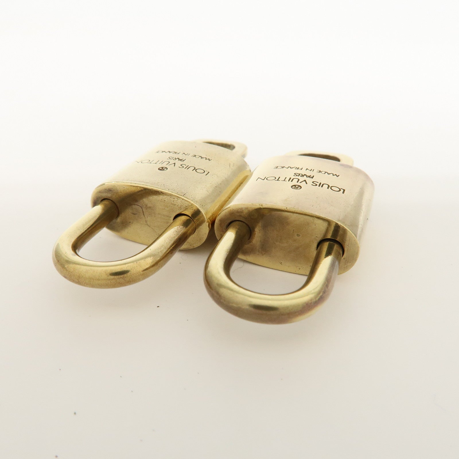 Louis Vuitton Set of 10 Lock & Key Cadena Key Lock Metal Gold Used