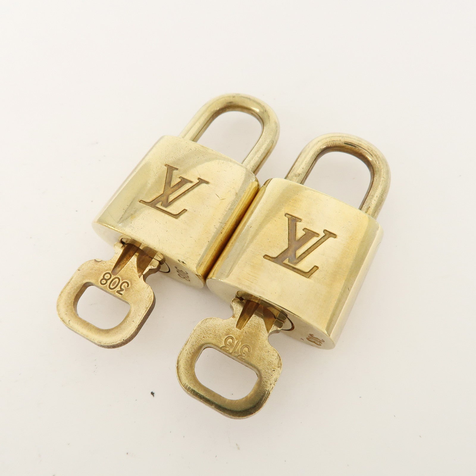 Louis Vuitton Set of 10 Lock & Key Cadena Key Lock Metal Gold Used