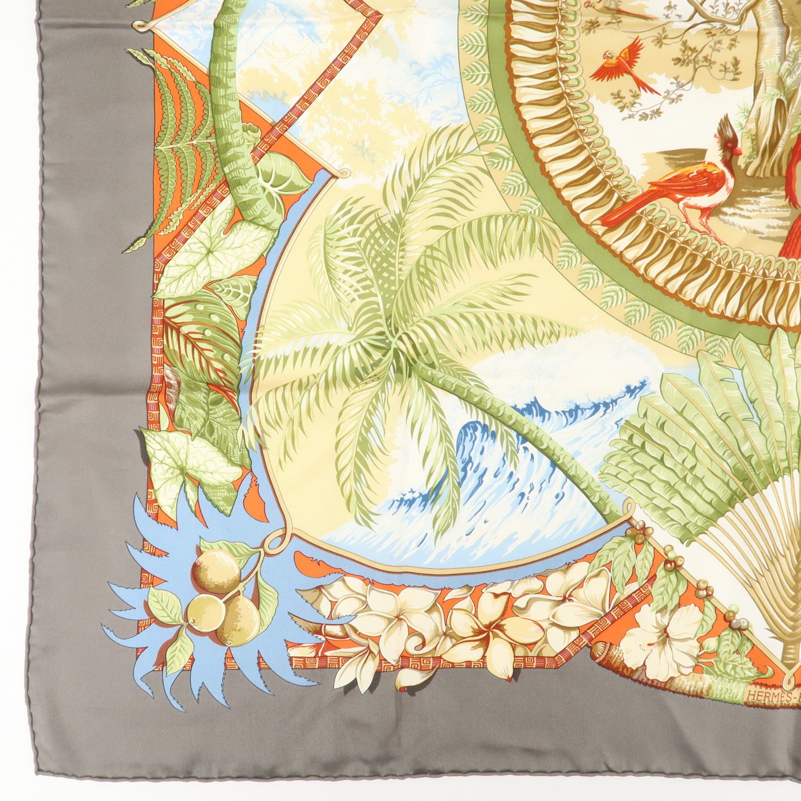 HERMES Silk 100% Carre 90 ALOHA Beige White Gray Used