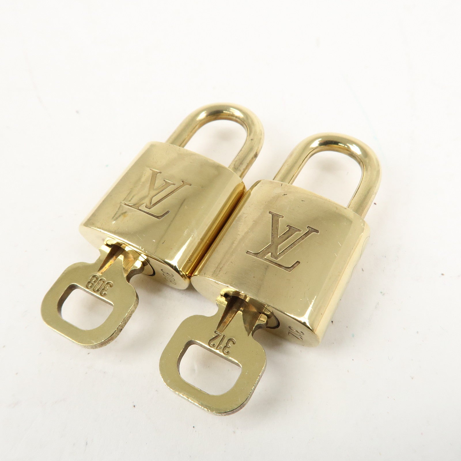 Louis Vuitton Set of 10 Lock & Key Cadena Key Lock Metal Gold Used