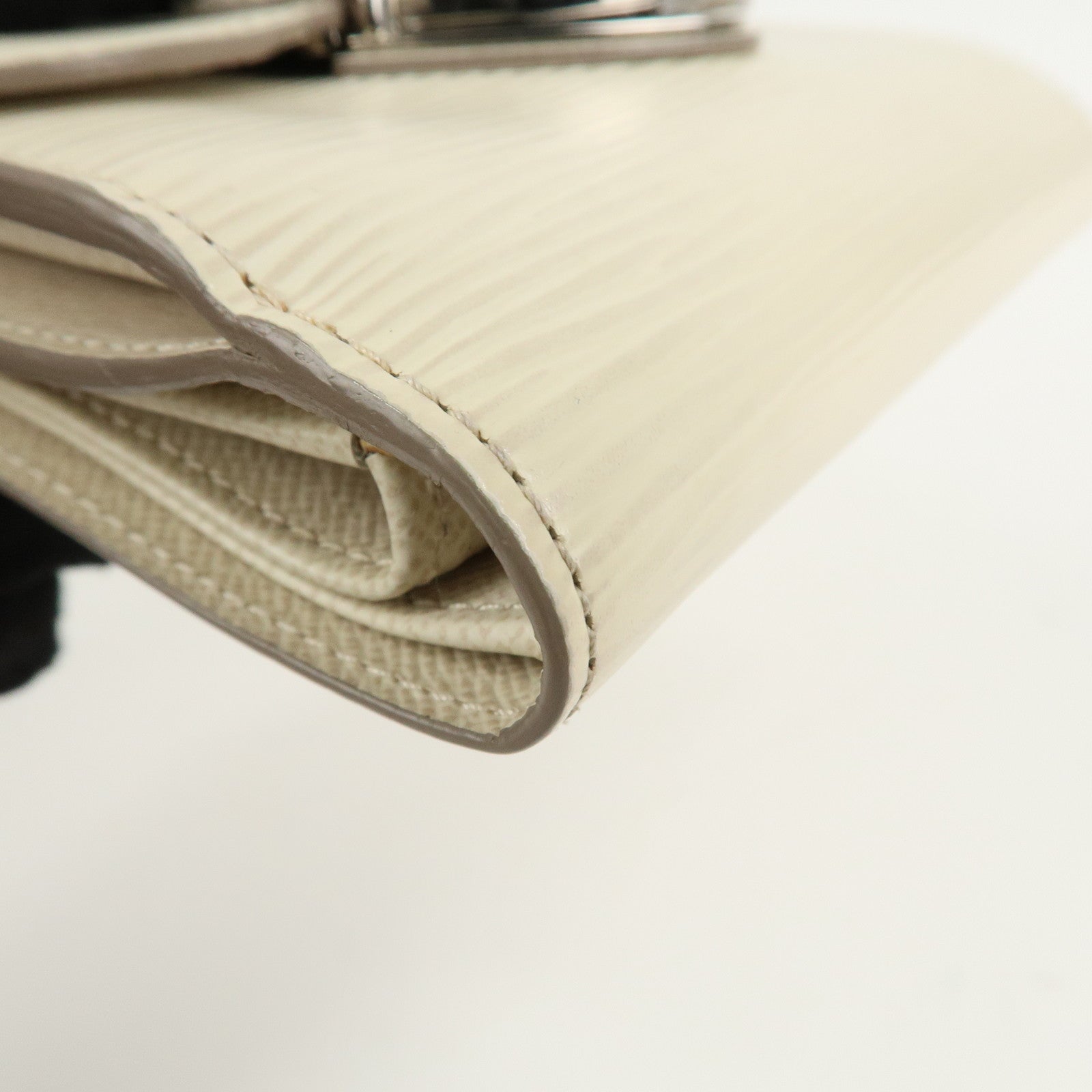 Louis Vuitton Epi Portefeuille Joy Tri-fold Wallet Ivory M6658J Used