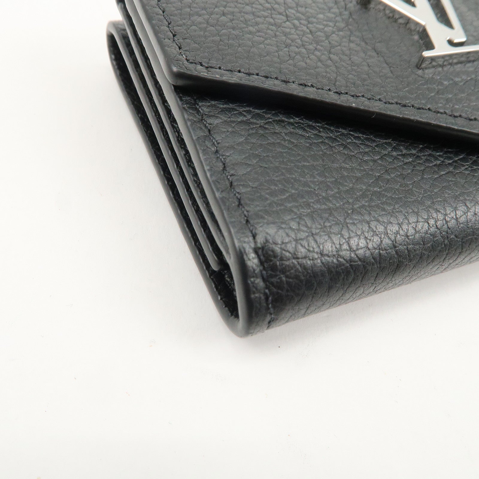 Louis Vuitton Lock Me Portefeuille Lock Mini Wallet Noir M63921 Used