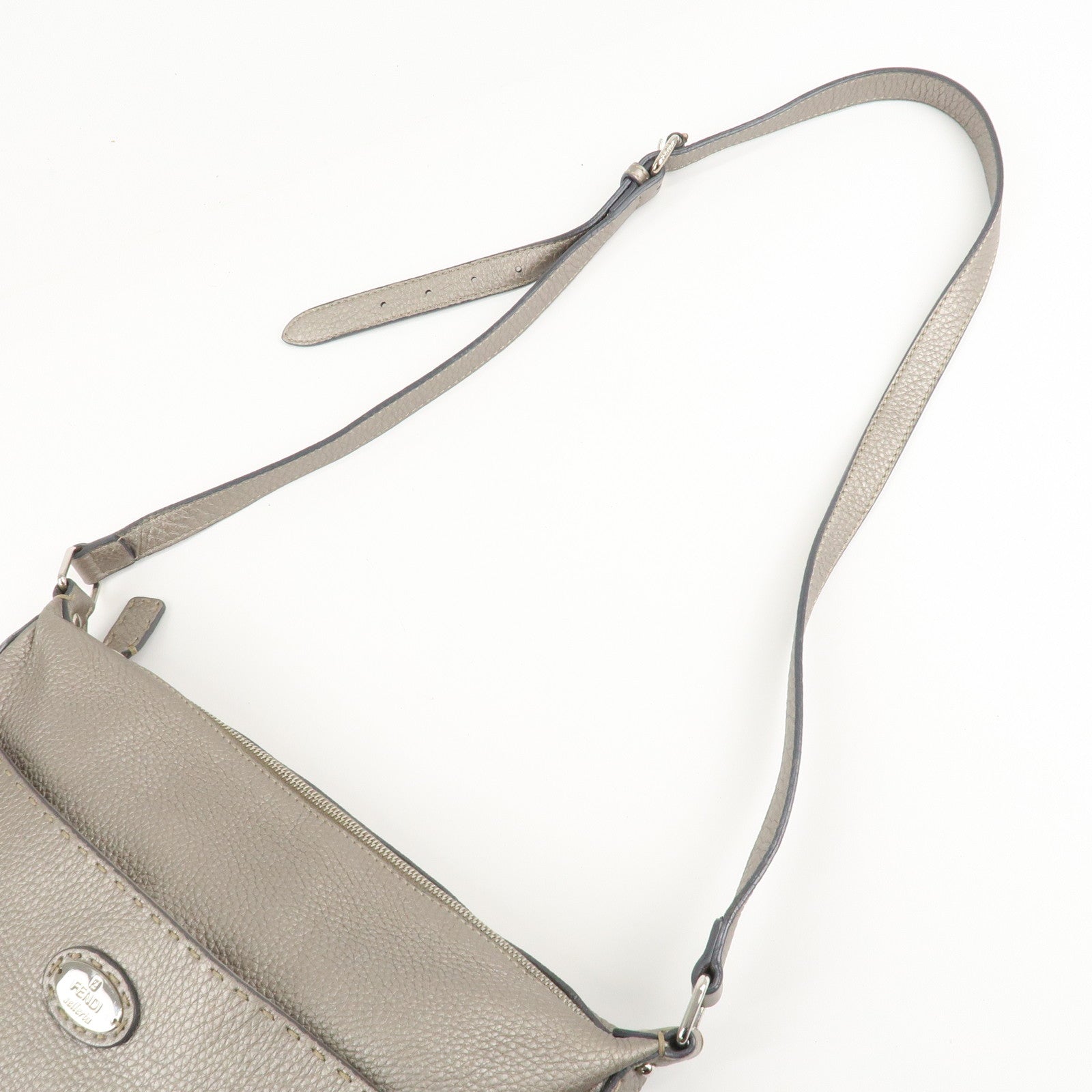 FENDI Selleria Leather Shoulder Bag Silver BT194 Used