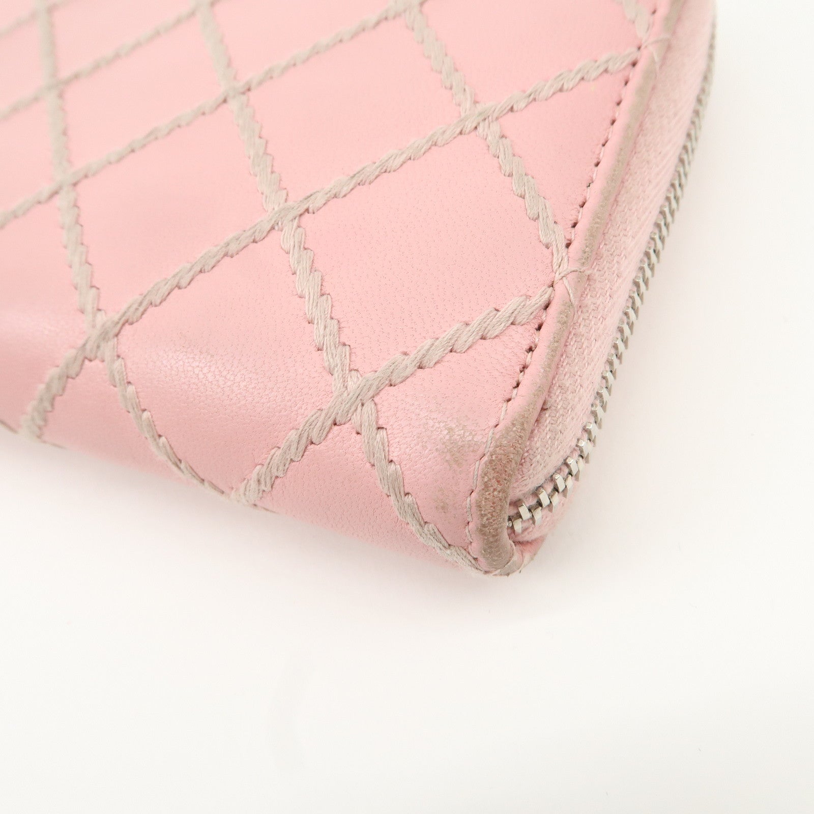 CHANEL Wild Stitch Lamb Skin Round Zipper Long Wallet A80143 Used
