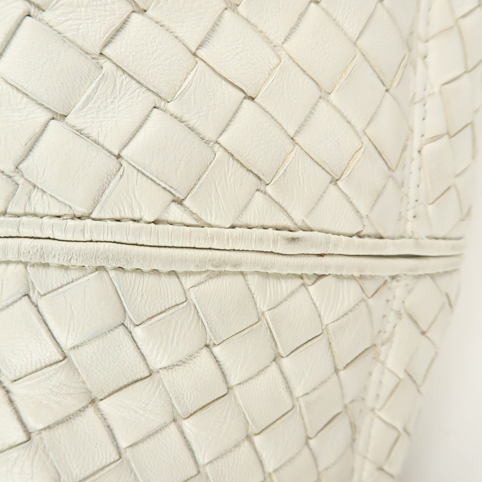 BOTTEGA VENETA Intrecciato Leather Shoulder Bag White 145552 Used