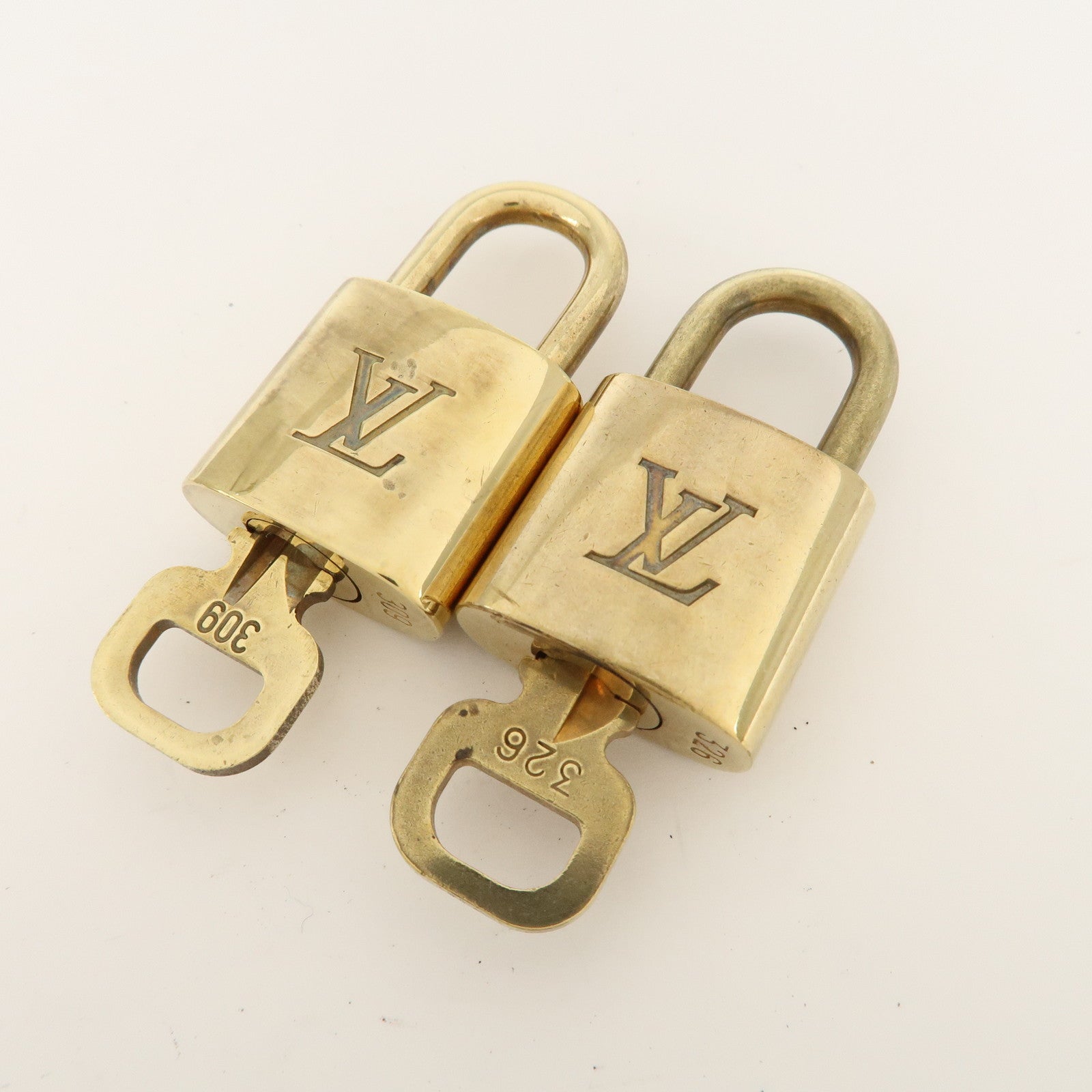 Louis Vuitton Set of 10 Lock & Key Cadena Key Lock Metal Gold Used
