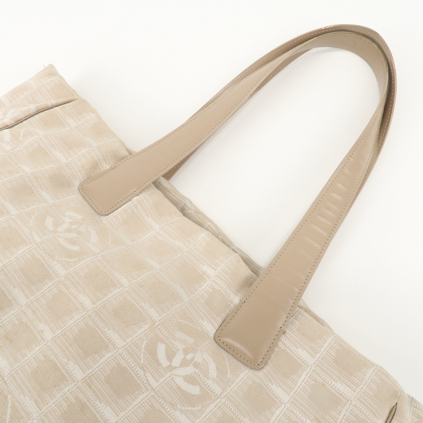 CHANEL New Travel Line Nylon Jacquard Leather Tote Bag Beige A15991 Used