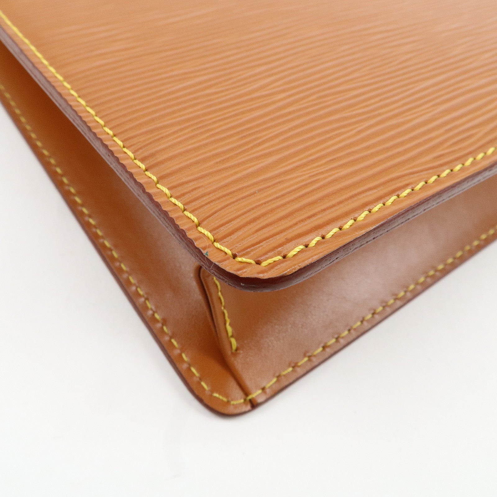 Louis Vuitton Epi Pochette Homme Clutch Bag Zipang Gold M52528 Used