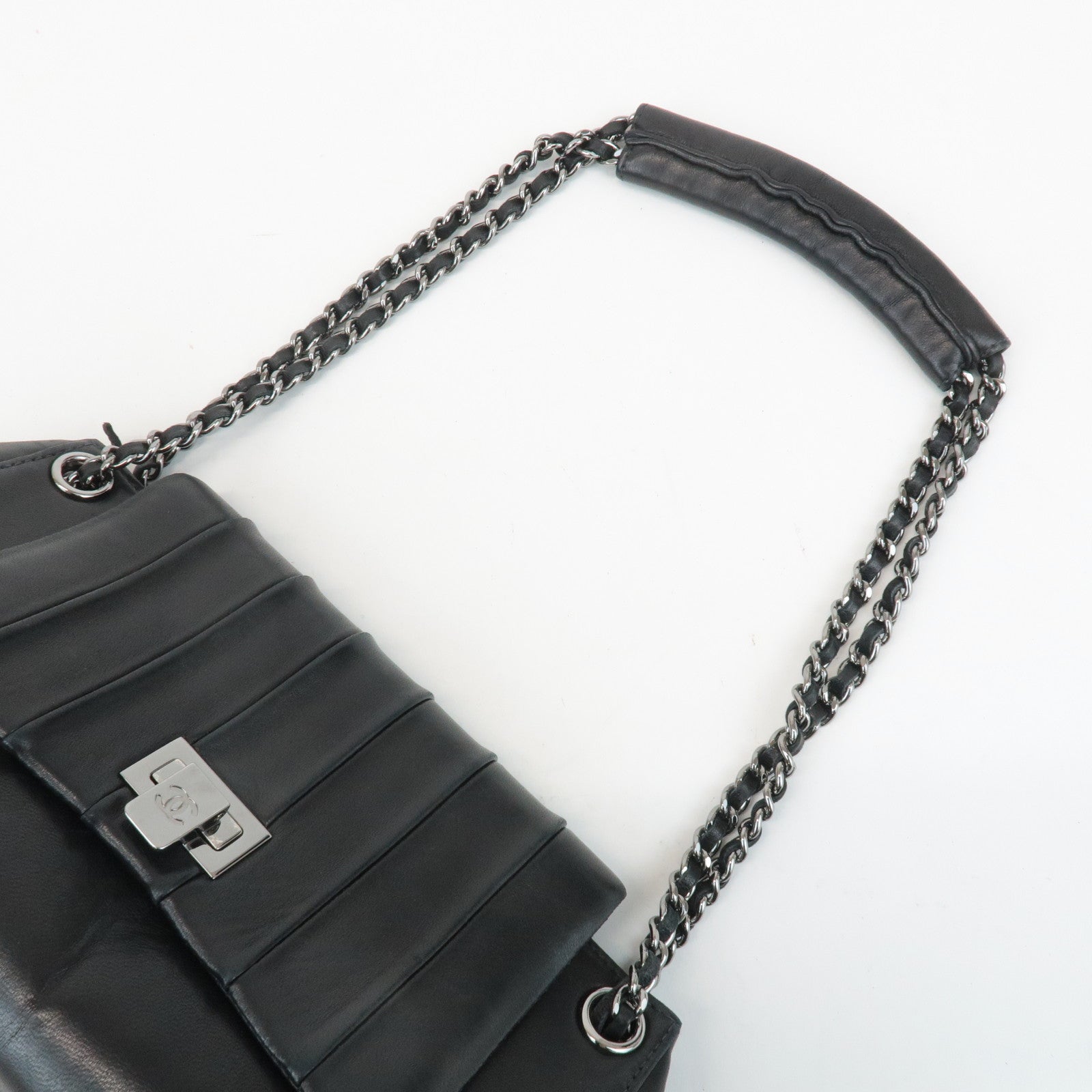 CHANEL Mademoiselle Lamb Skin Chain Shoulder Bag Hand Bag Black Used