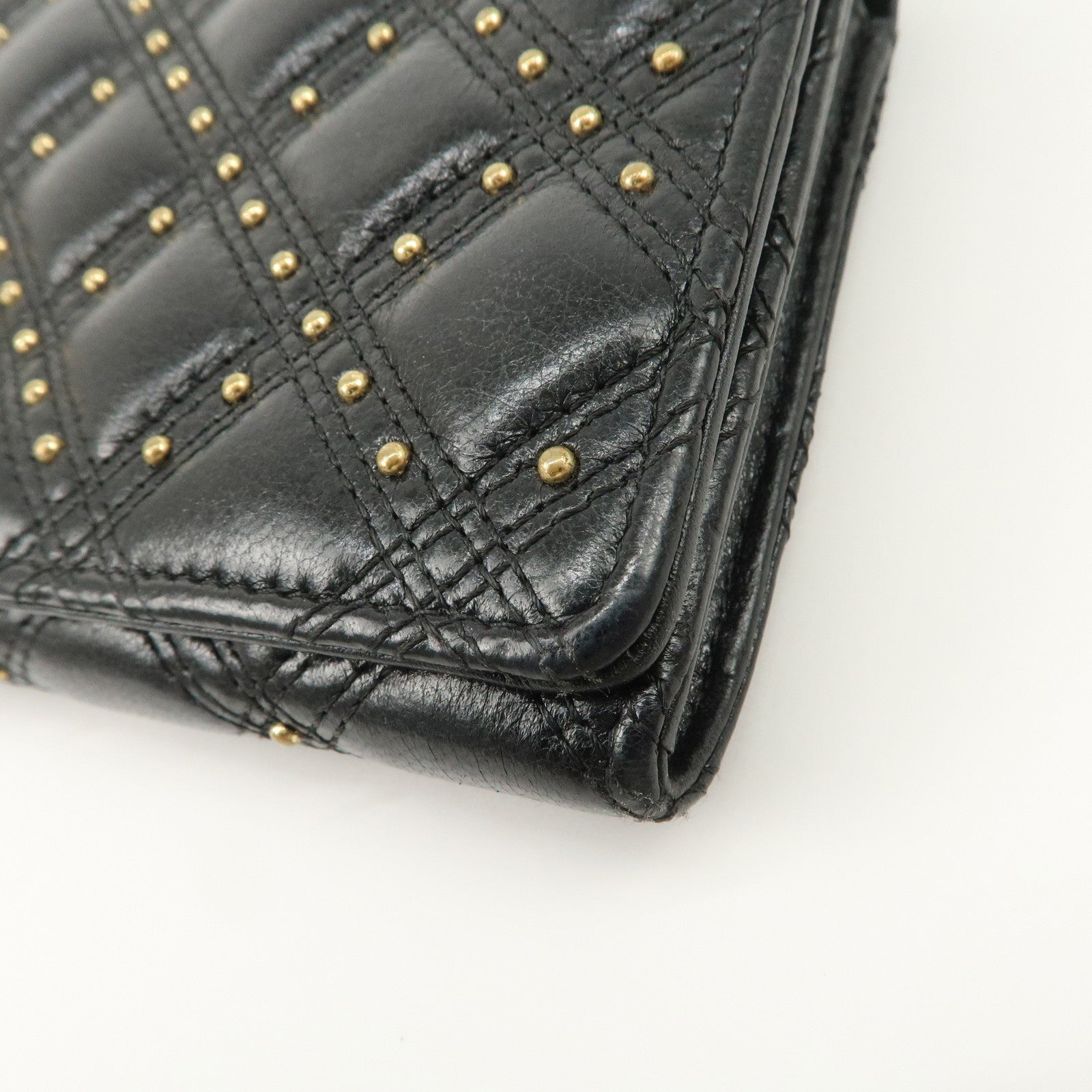 CHANEL Matelasse Lamb Skin Bifold Long Wallet with Studs A70631 Used