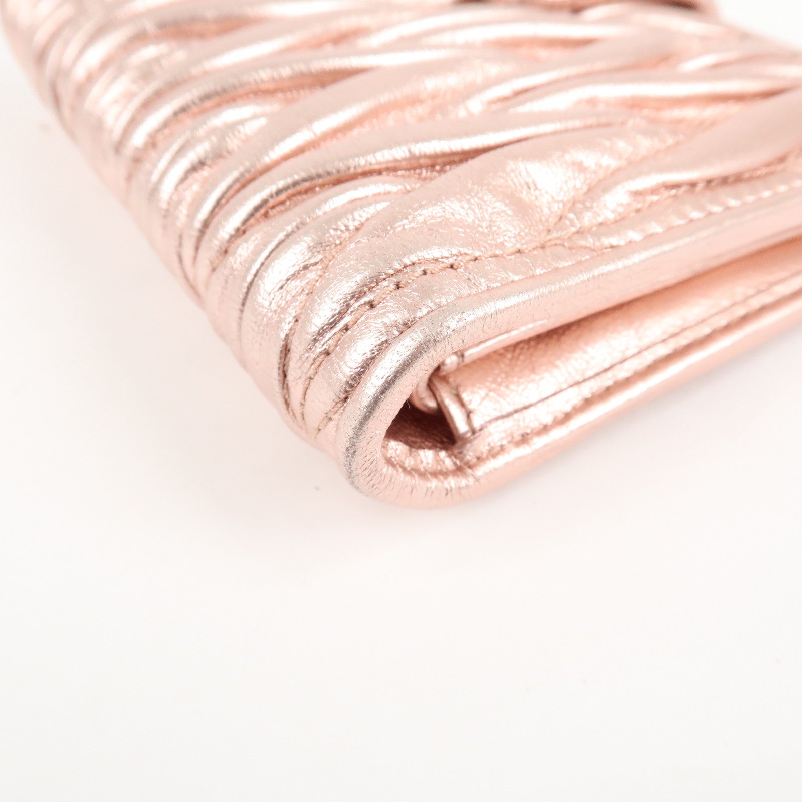 MIU MIU Matelasse Leather Bi-fold Wallet Metalic Pink 5MV016 Used