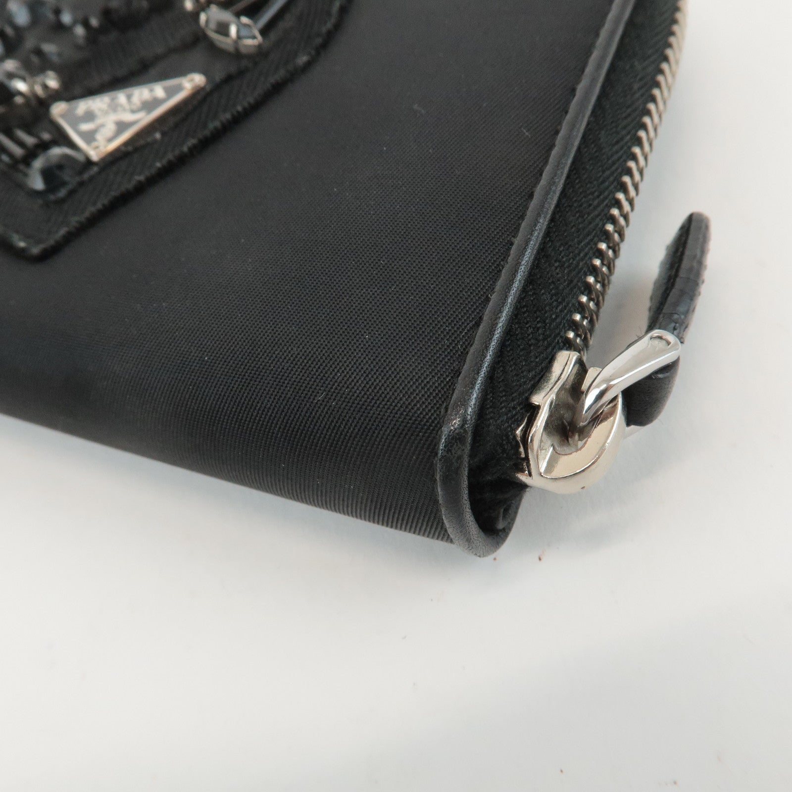 PRADA Logo Leather Round Zip Wallet Bijou Black Used