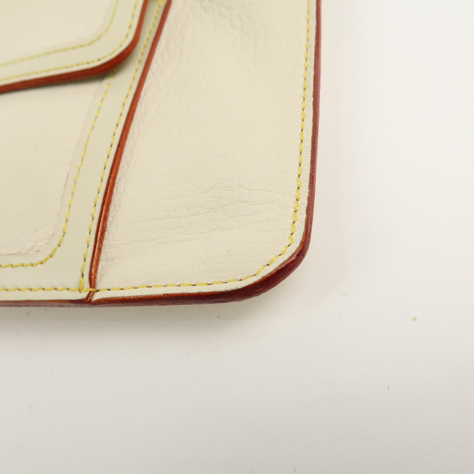 Louis Vuitton Suhari Inséparable Pouch Blanc M91937 Used