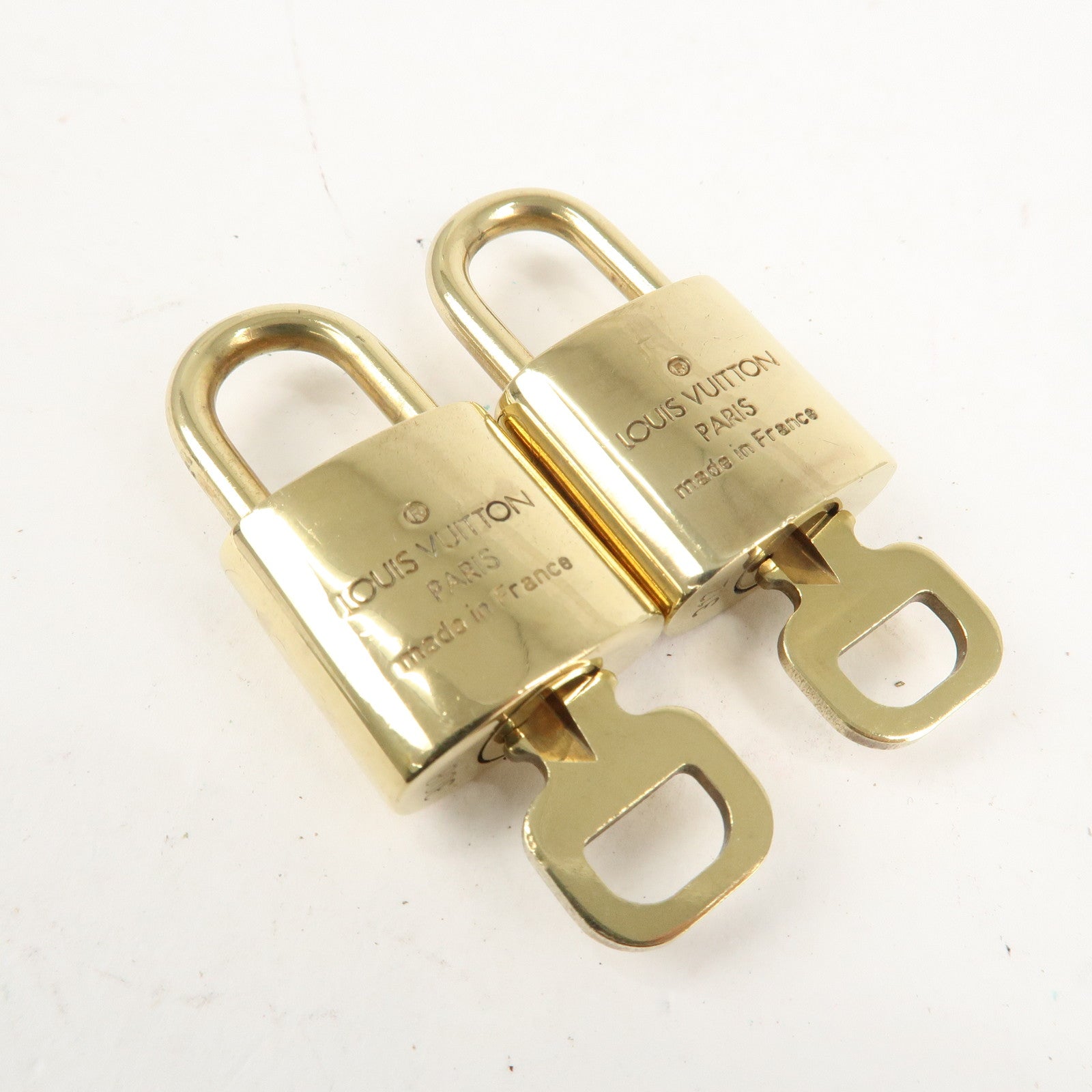 Louis Vuitton Set of 10 Lock & Key Cadena Key Lock Metal Gold Used