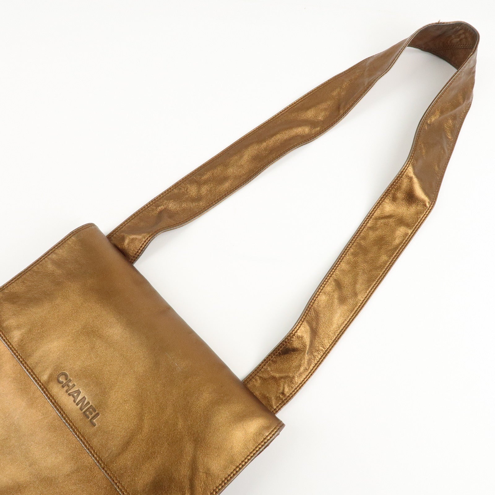 CHANEL Leather Logo Shoulder Bag Hand Bag Gold Used