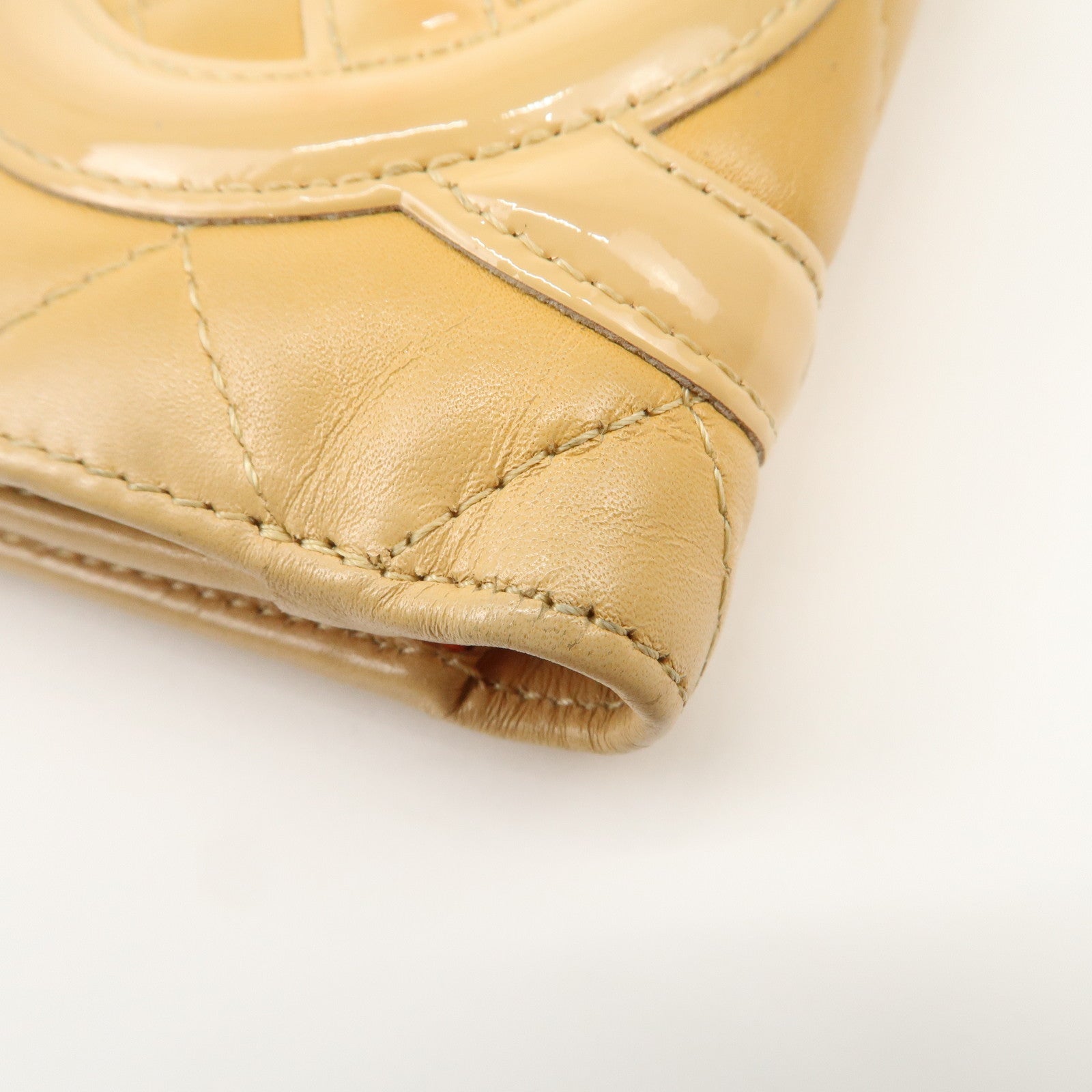 CHANEL Cambon Line Patent Leather Bi-fold Wallet Beige A26720 Used