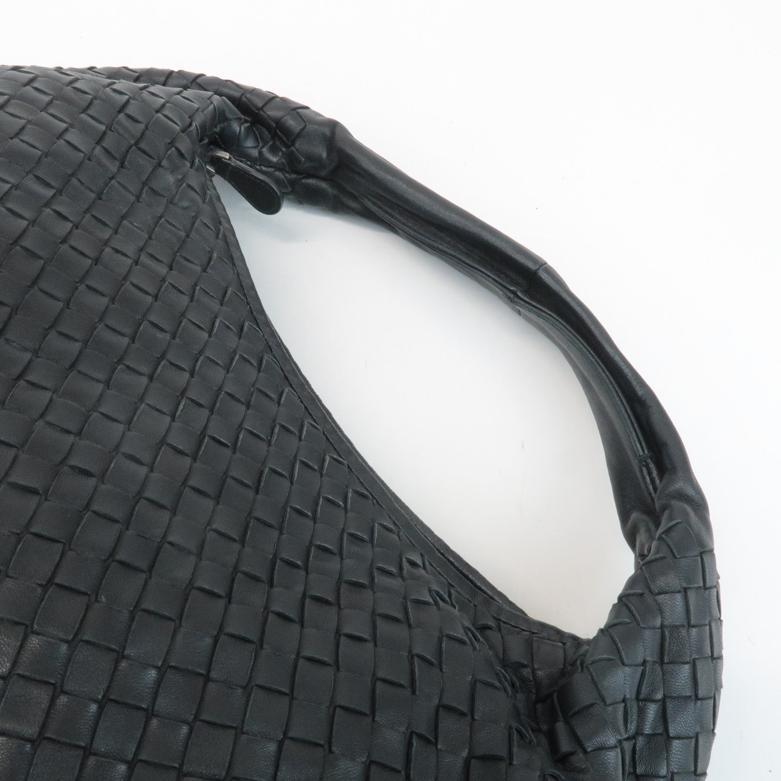 BOTTEGA VENETA Intrecciato Leather Shoulder Bag Black 232499 Used