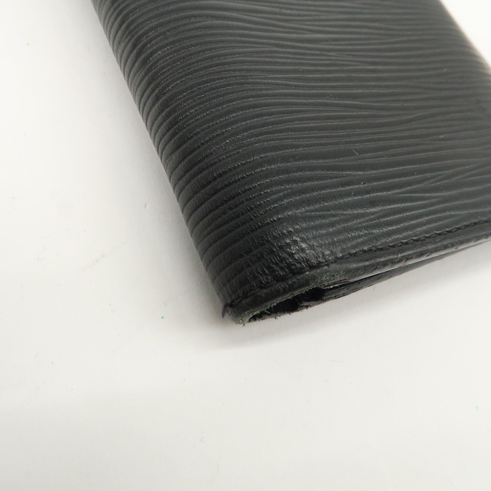 Louis Vuitton Epi Portefeuille Brazza Wallet Noir *T.S engraved Used