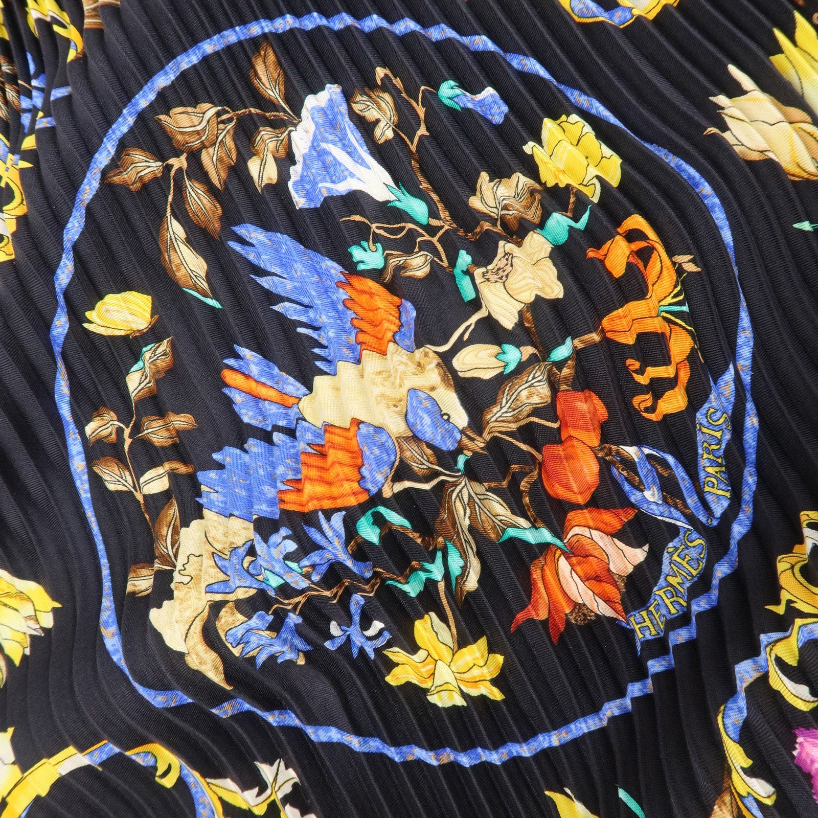 HERMES Silk 100% Pleats Carre PIERRES d' ORIENT et OGGIDENT Scarf Used