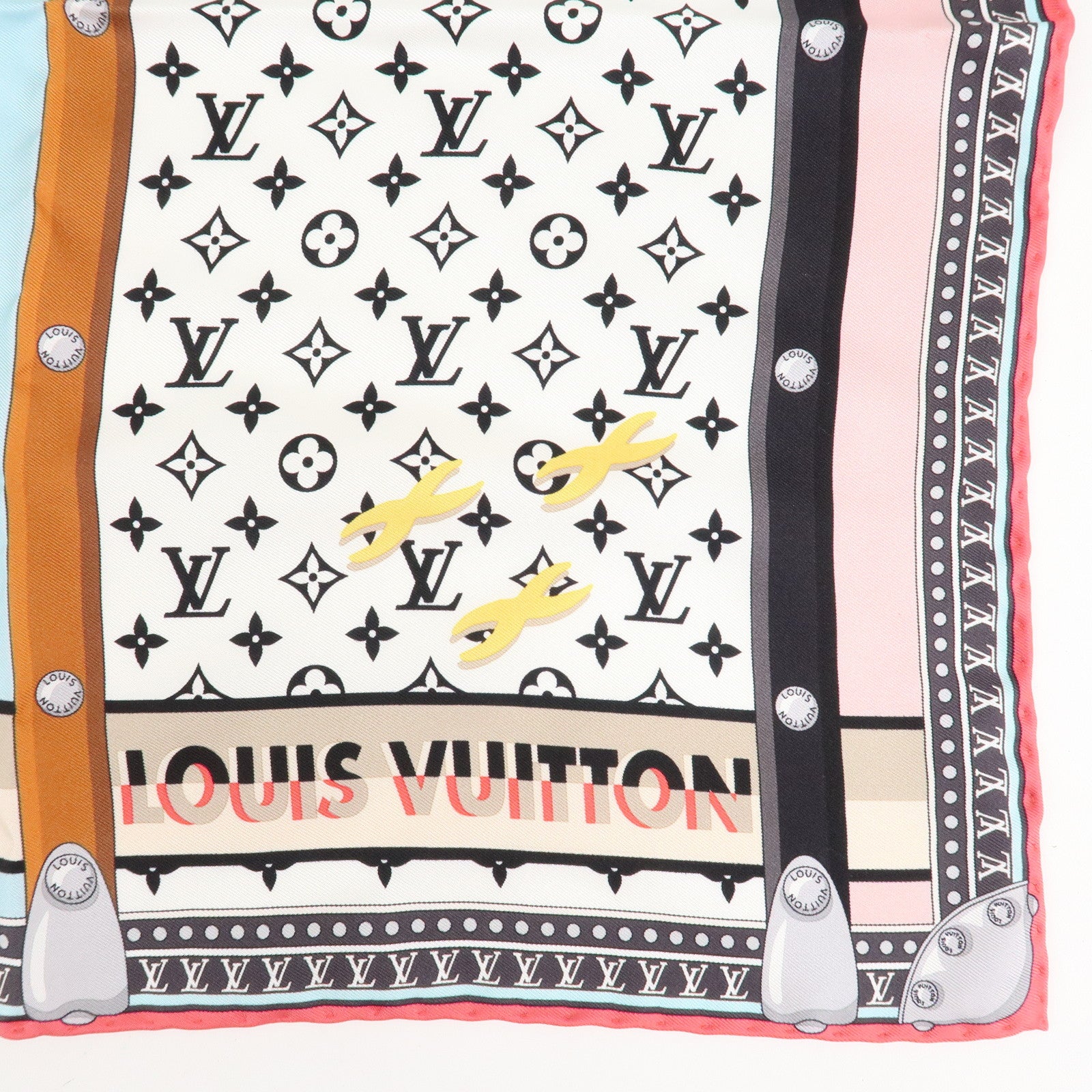 Louis Vuitton Monogram Silk 100% Carre 45 Trunk in Love M77558 Used