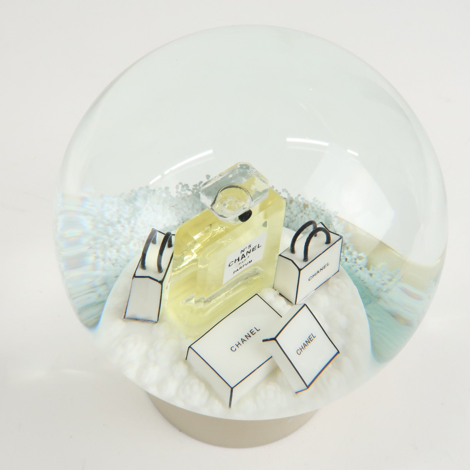 CHANEL No.5 Glass Snow Globe Snow Dome 2015 Novelty White Gold Used