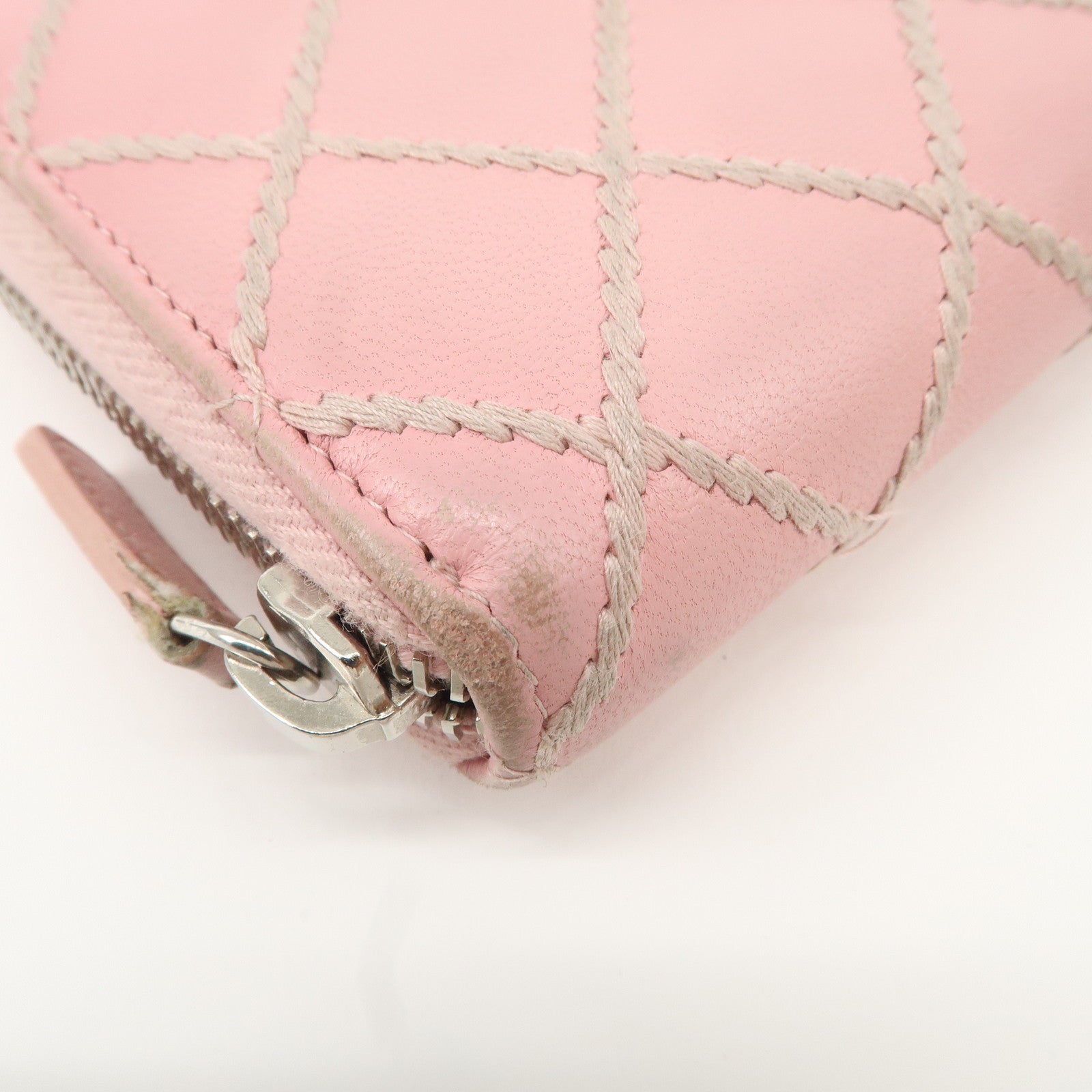 CHANEL Wild Stitch Lamb Skin Round Zipper Long Wallet A80143 Used