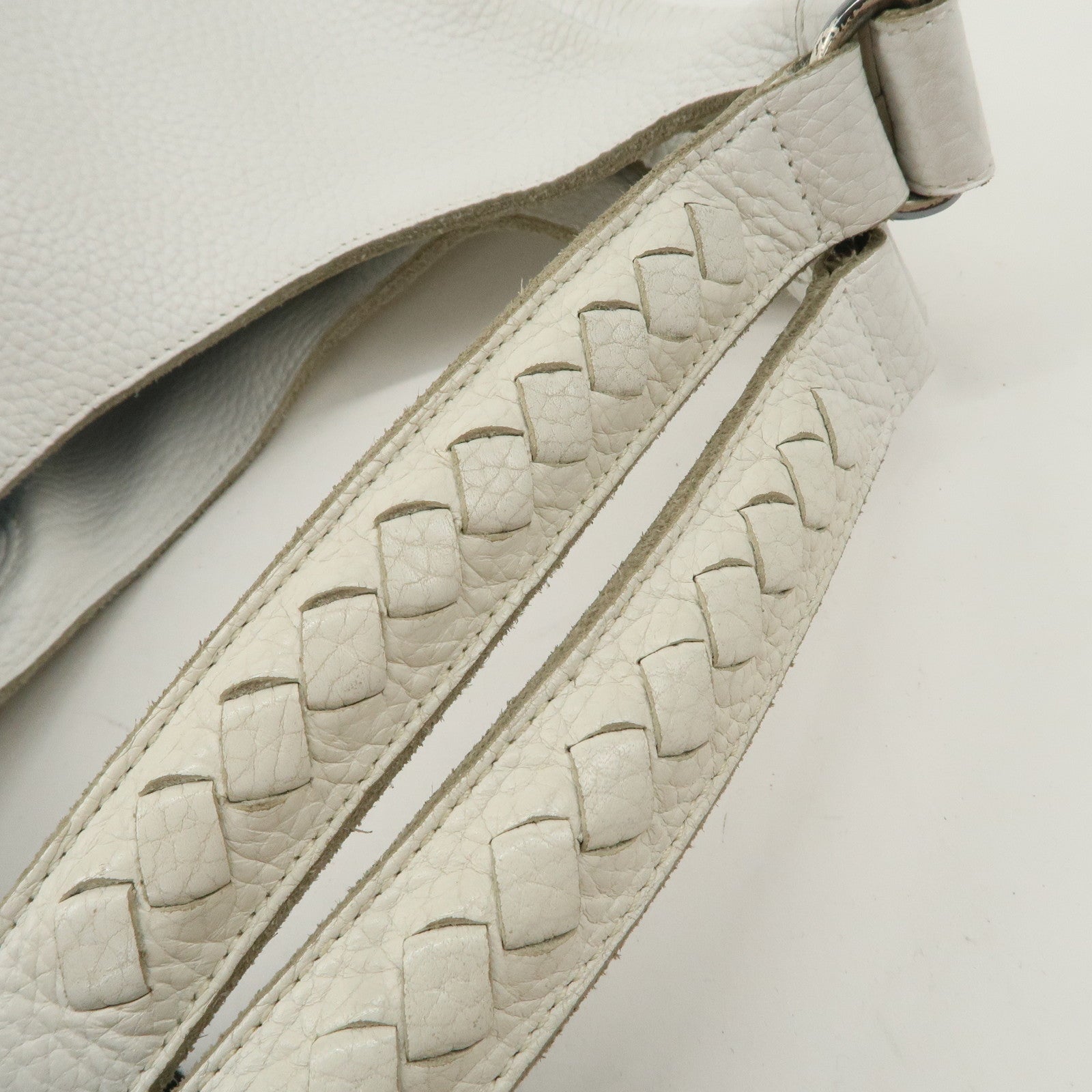 BOTTEGA VENETA Intrecciato Campana Medium Shoulder Bag 125787 Used