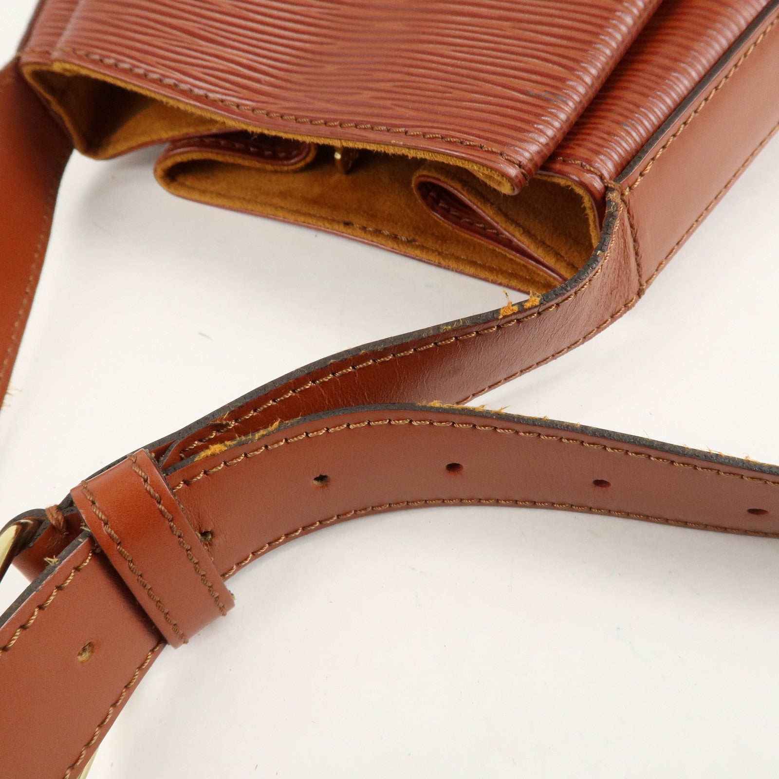 Louis Vuitton Epi Sac D'epaule GM Bucket Bag Kenya Brown M80193 Used