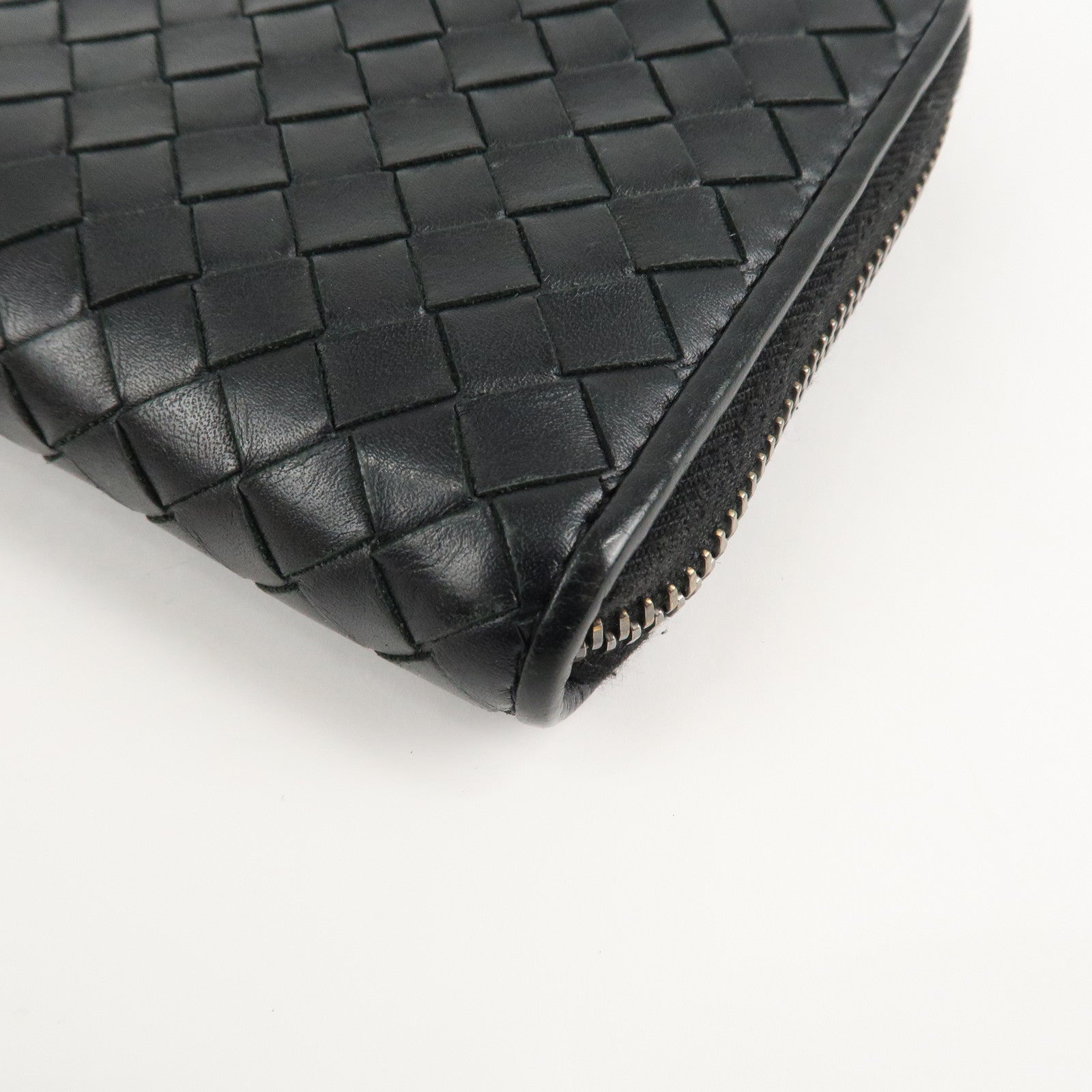BOTTEGA VENETA Intrecciato Leather Round Zipper Wallet Black Used