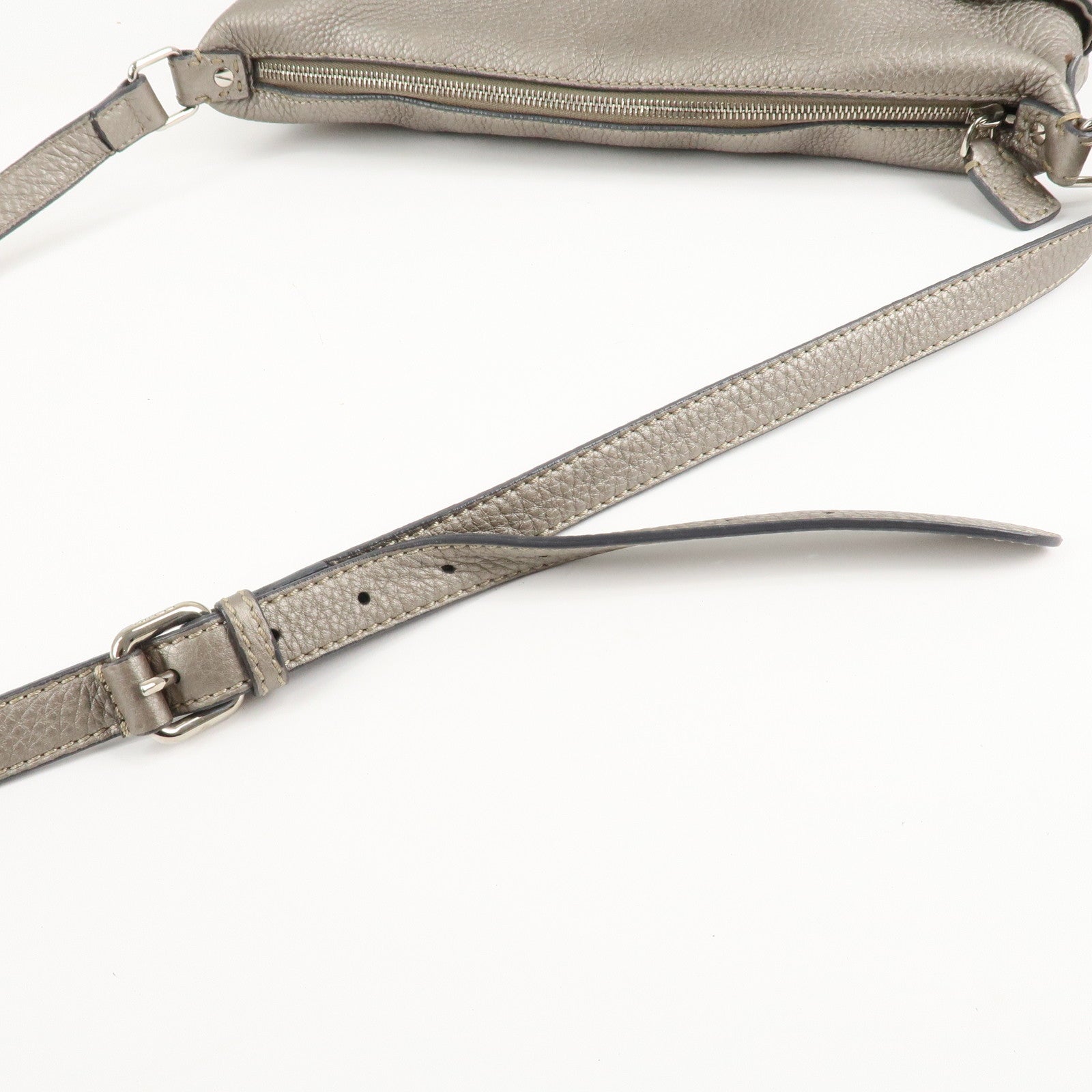 FENDI Selleria Leather Shoulder Bag Silver BT194 Used