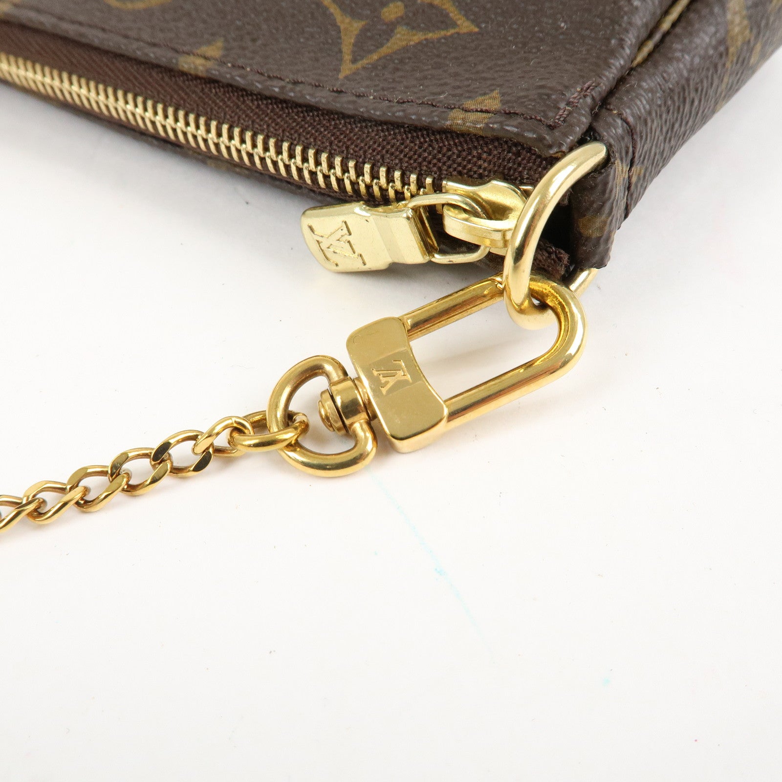 Louis Vuitton Monogram Mini Pochette Accessoires Pouch M58009 Used