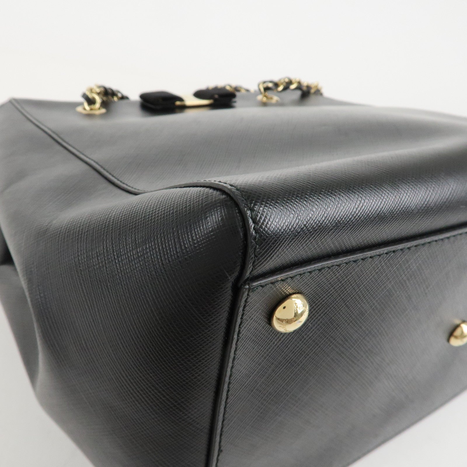 Ferragamo Vara Ribbon Chain Tote Bag Shoulder Bag Black Gold HDW Used