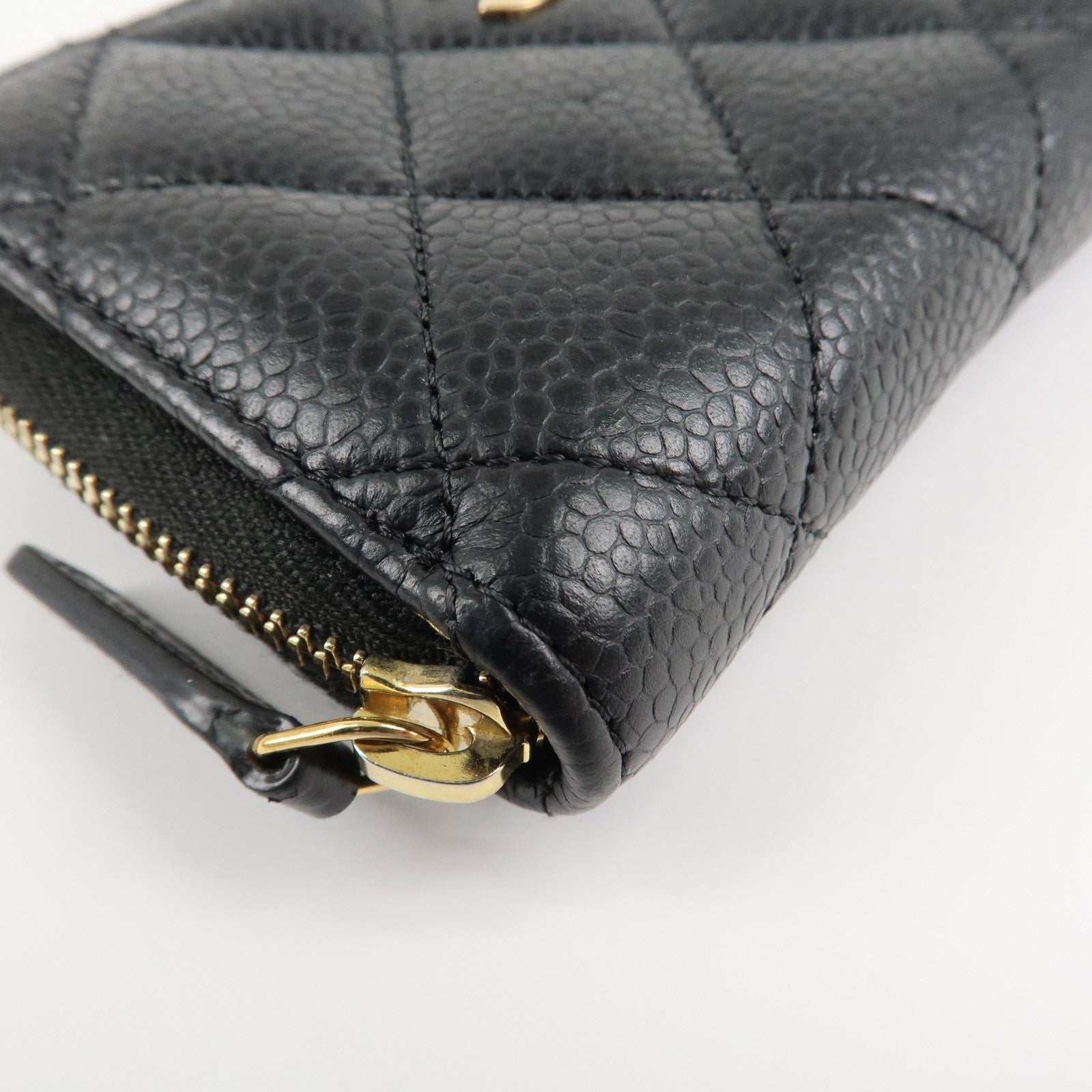CHANEL Matelasse Caviar Skin Zipper Around Coin Case Black AP0216 Used